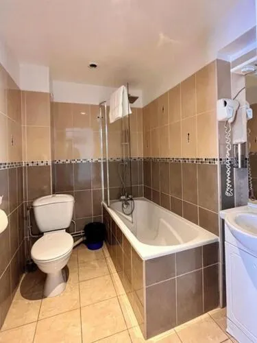 Bathroom in Luxor Bastille Hotel