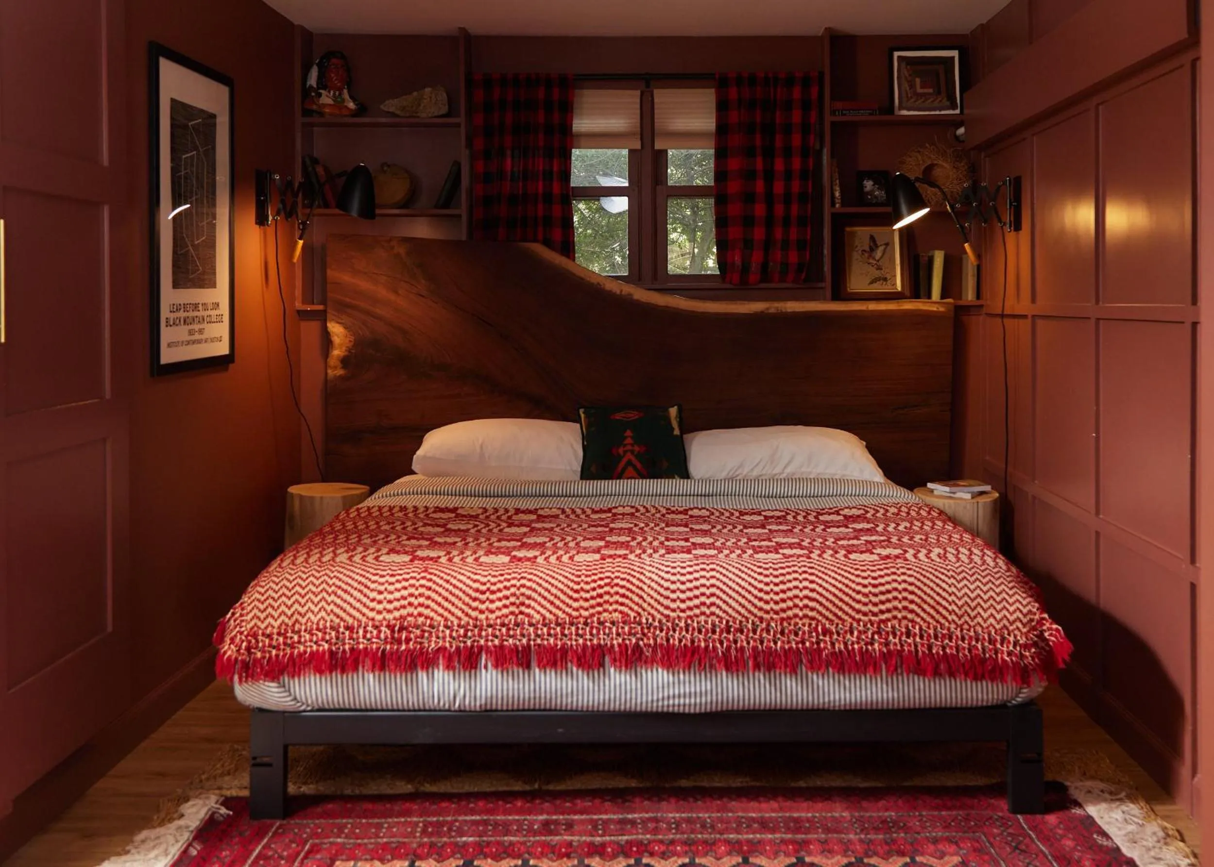 Bed in Outpost Inn