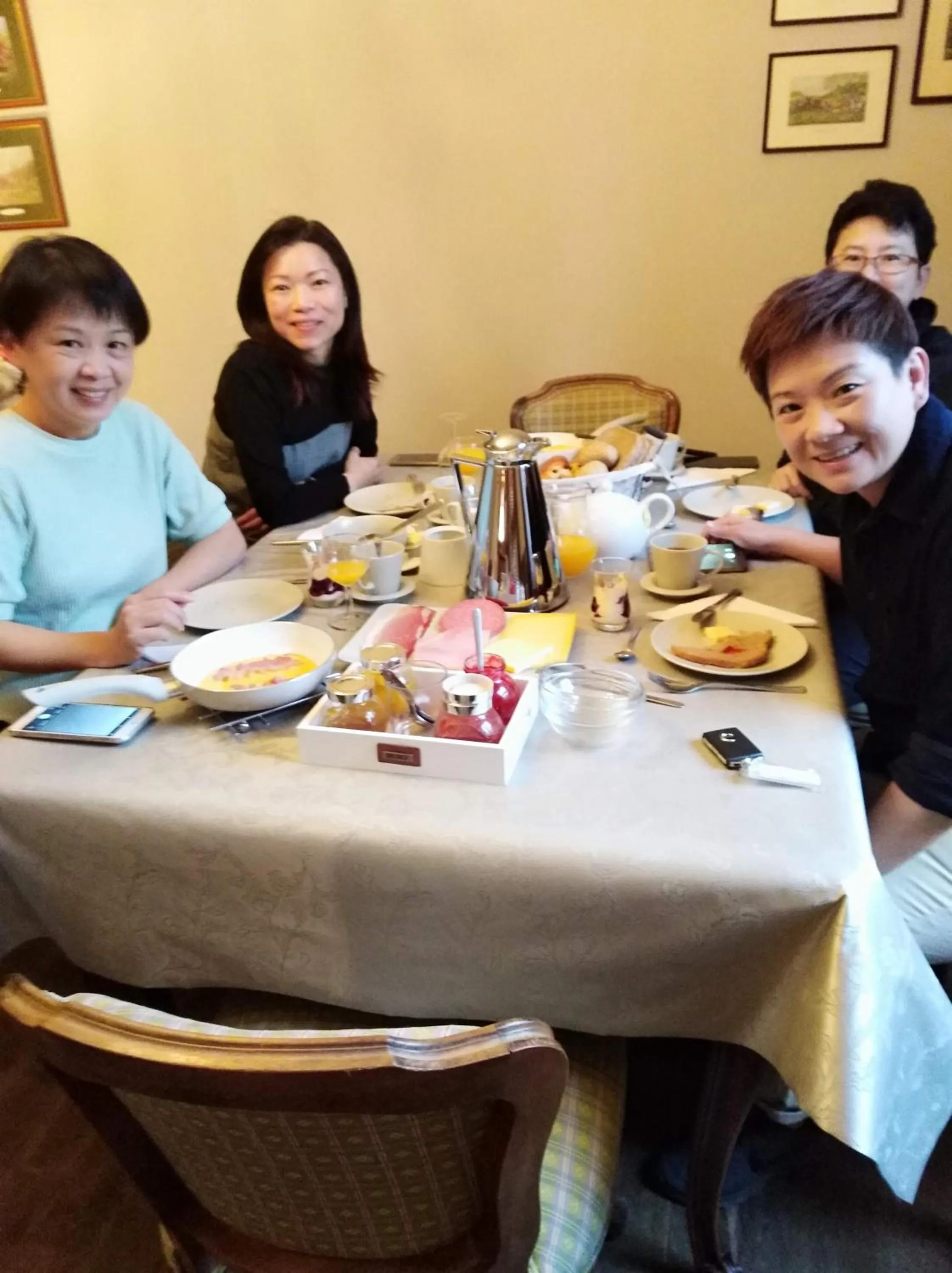 Breakfast in B&B Le Courtil