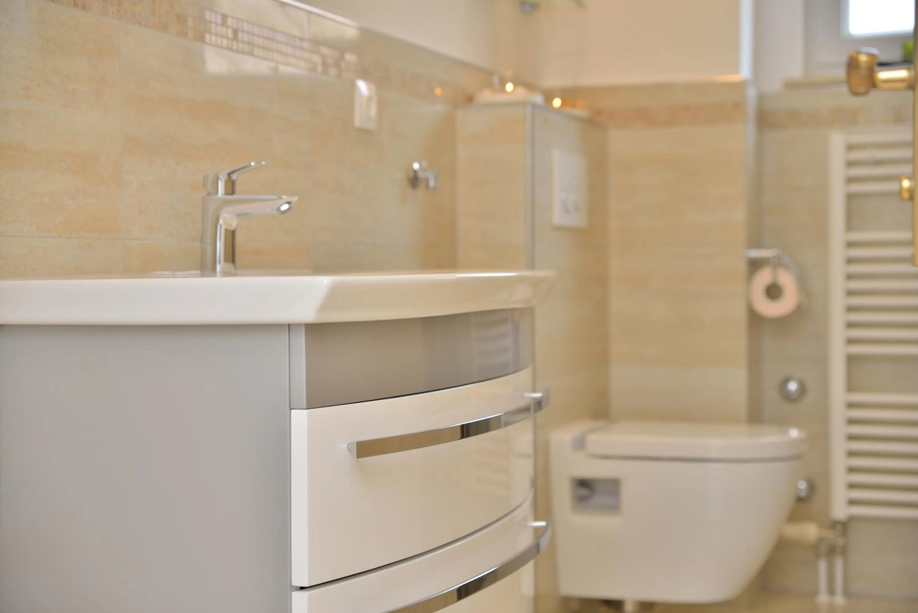 Shower in Villa Dalmatina Zadar mit Pool