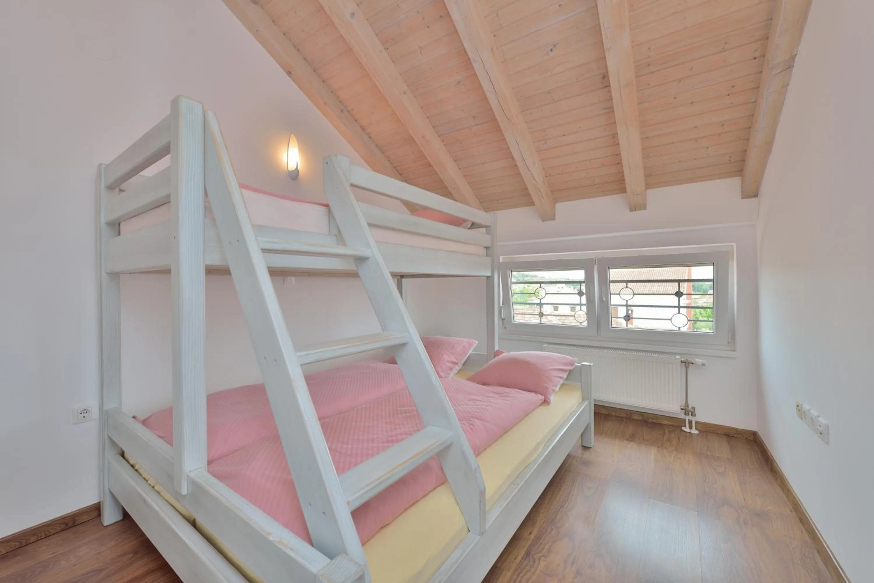bunk bed, Bed in Villa Dalmatina Zadar mit Pool