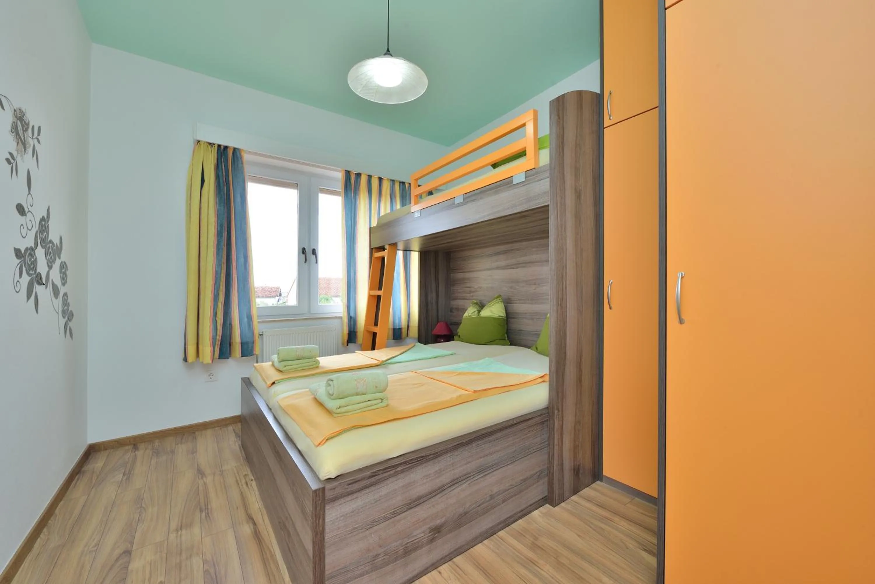Photo of the whole room, Bed in Villa Dalmatina Zadar mit Pool