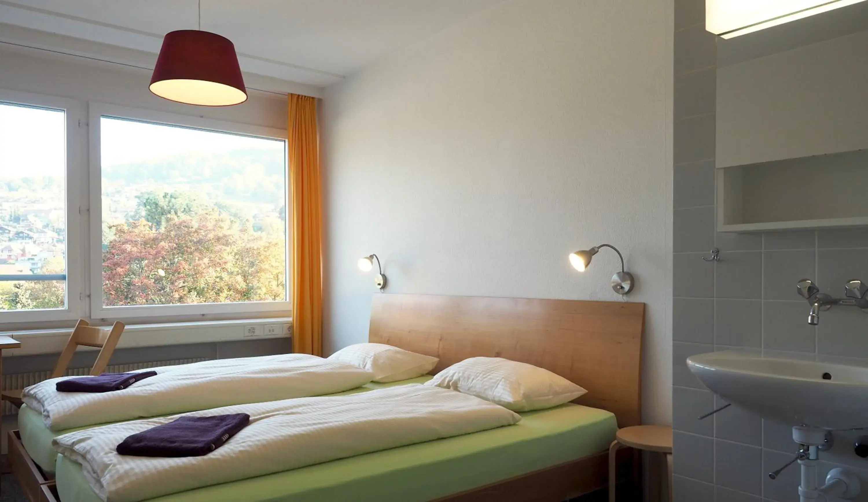 Double or Twin Room with Shared Bathroom - single occupancy in Hostel 77 Bern Double or Twin Room with Shared Bathroom - single occupancy in Hostel 77 Bern