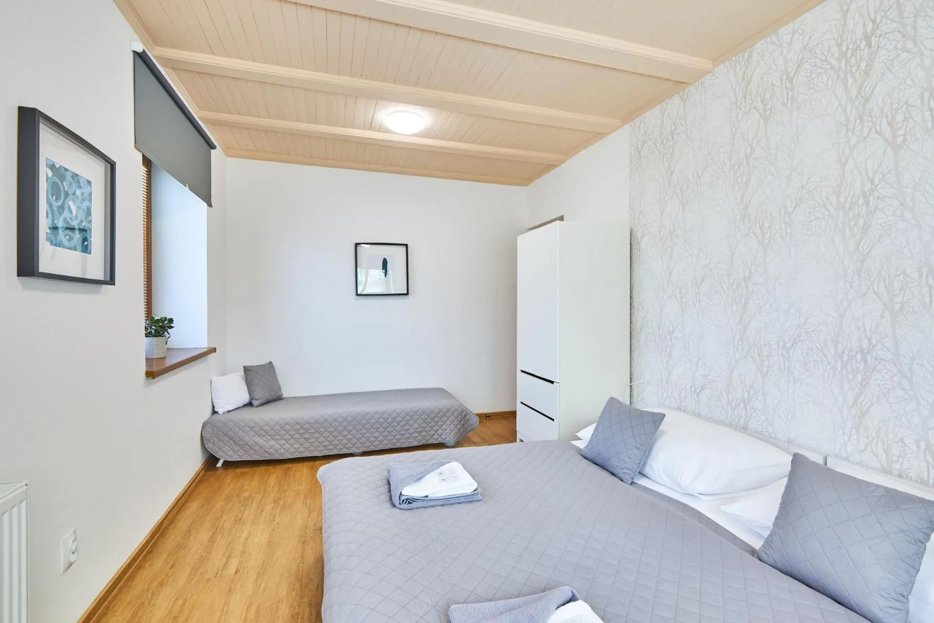 Bedroom, Bed in Villa Gap apartments