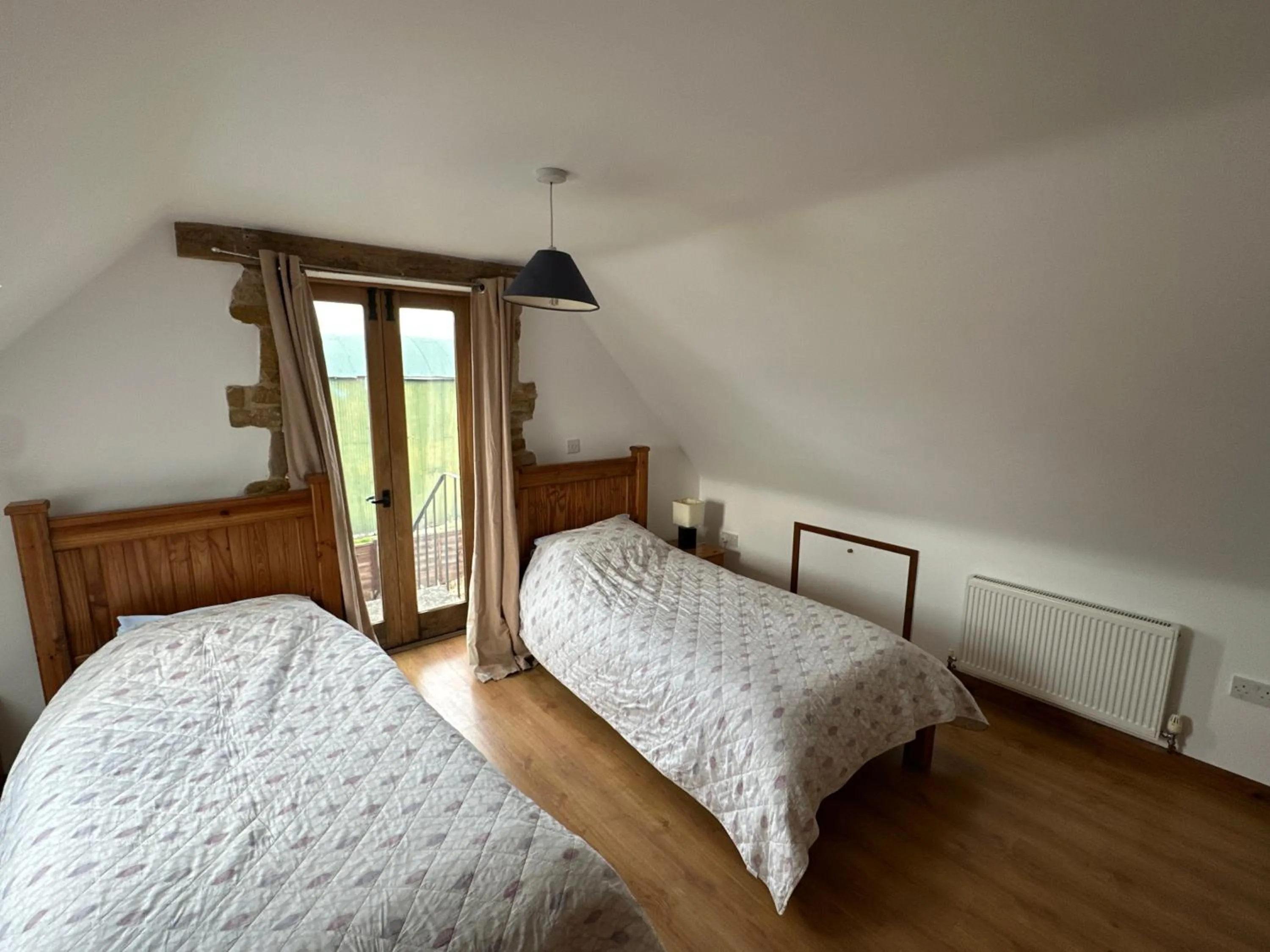 Bed in The Warren - Ash Farm Cotswolds