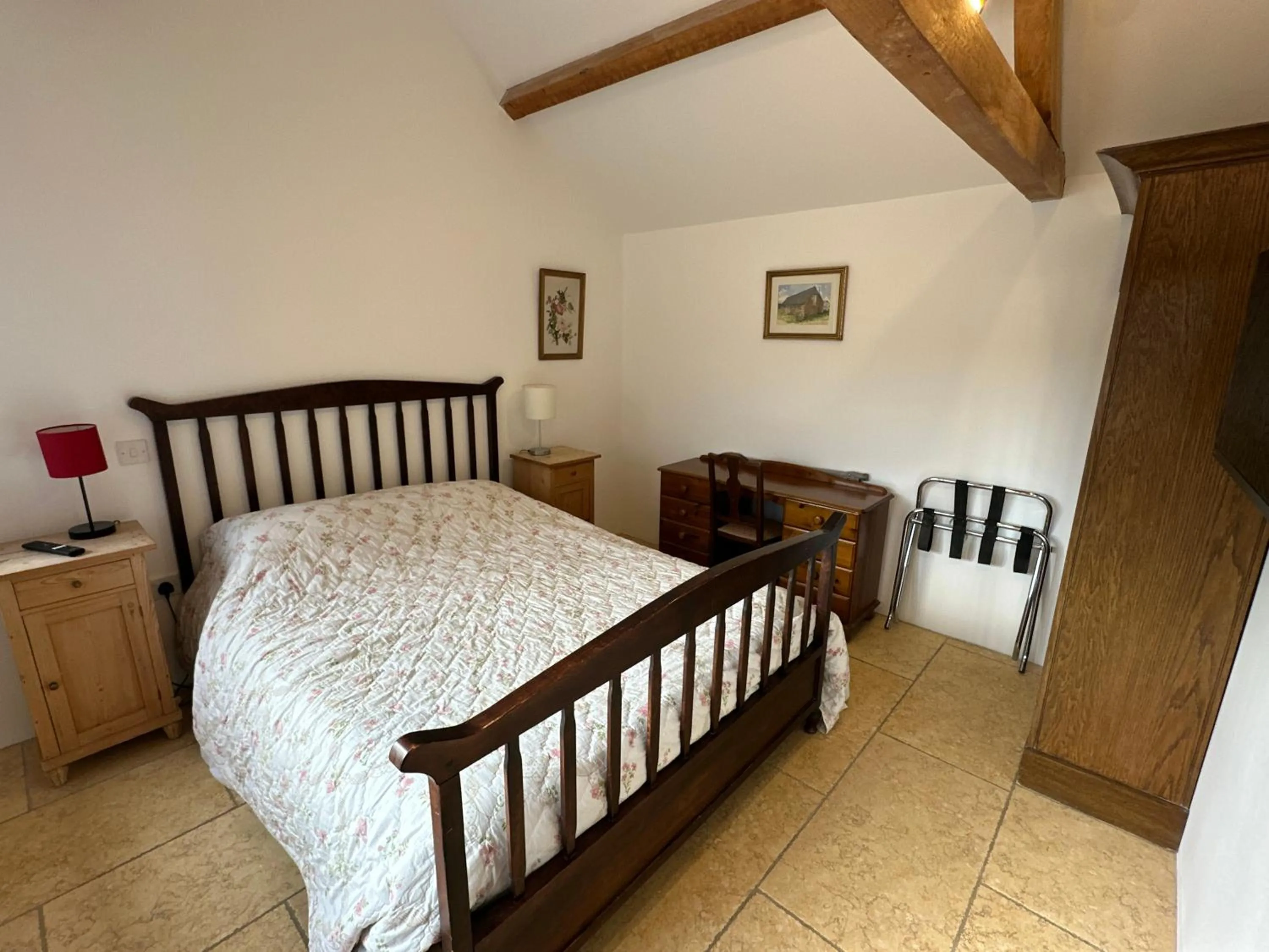 Bed in The Warren - Ash Farm Cotswolds