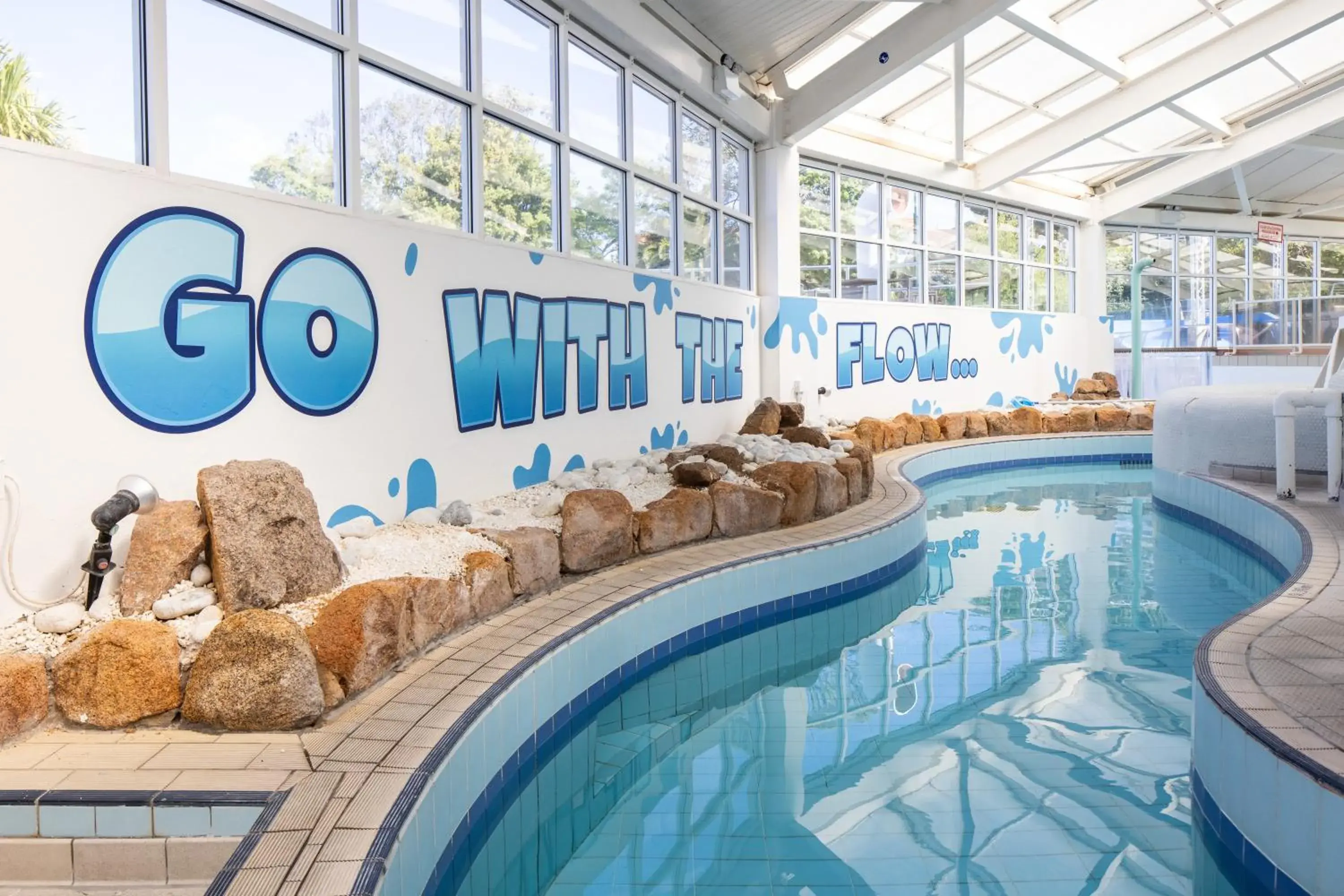 Swimming pool in Merton Hotel Swimming pool in Merton Hotel
