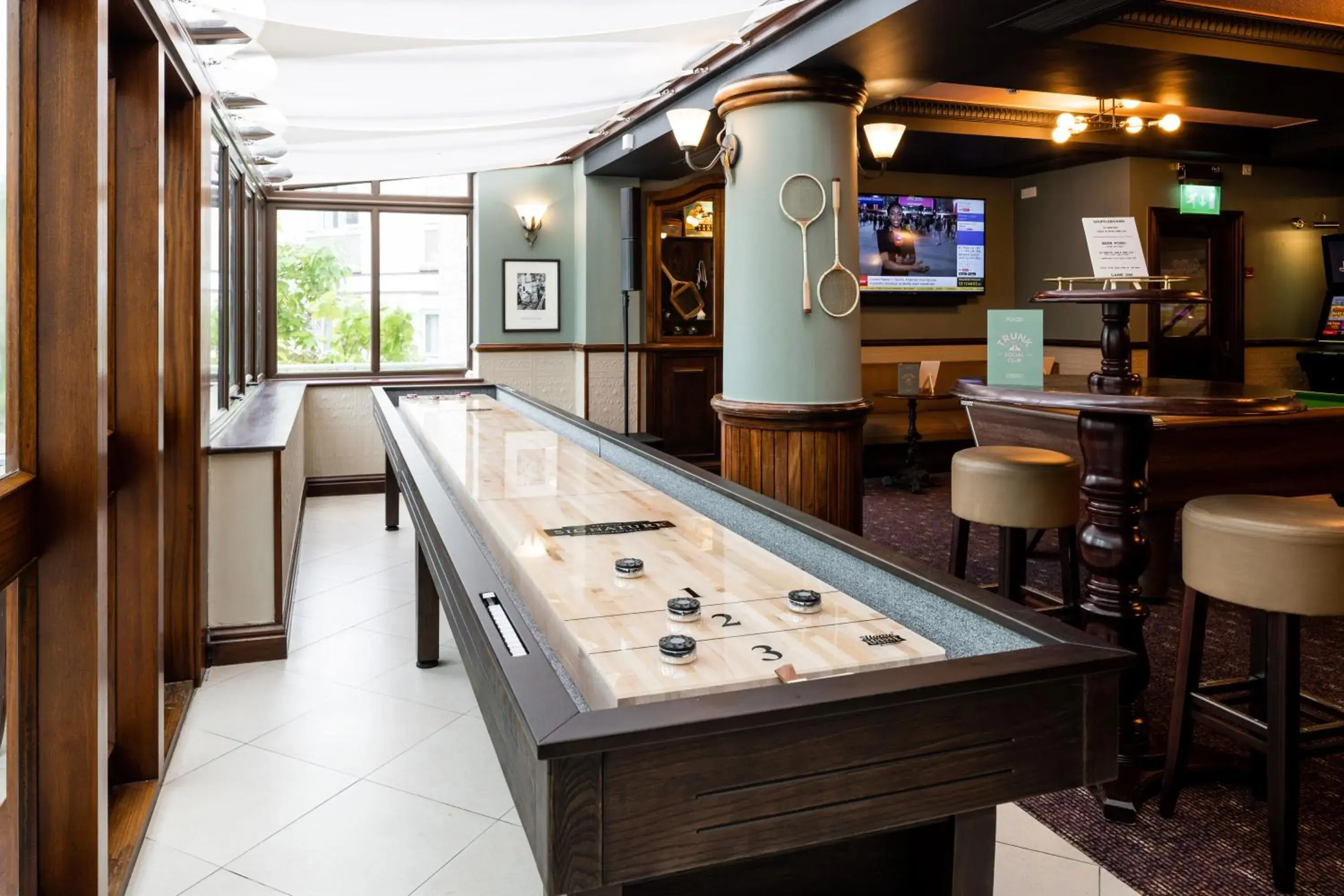 Lounge or bar in Merton Hotel Lounge or bar in Merton Hotel