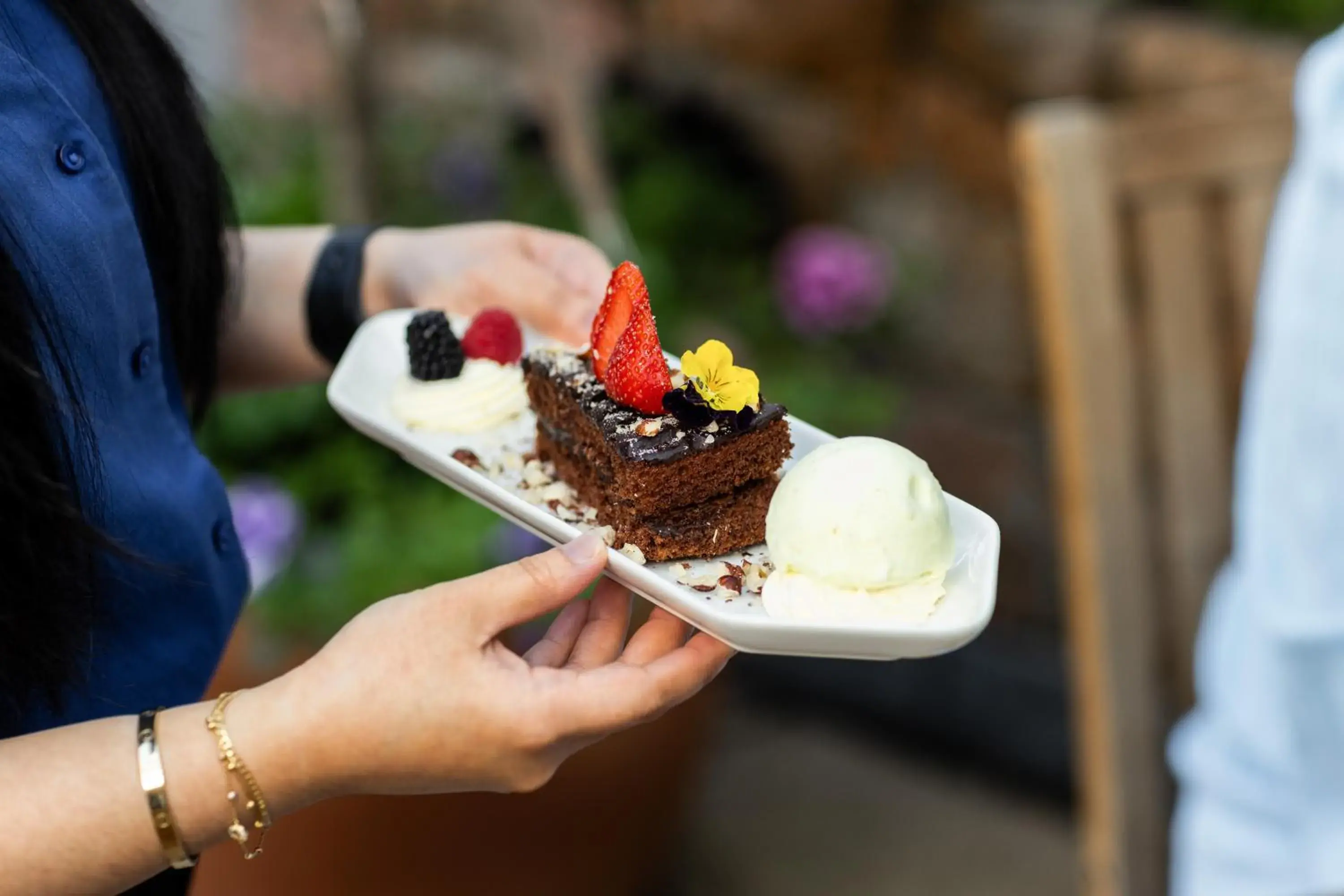 Food and drinks in Merton Hotel Food and drinks in Merton Hotel