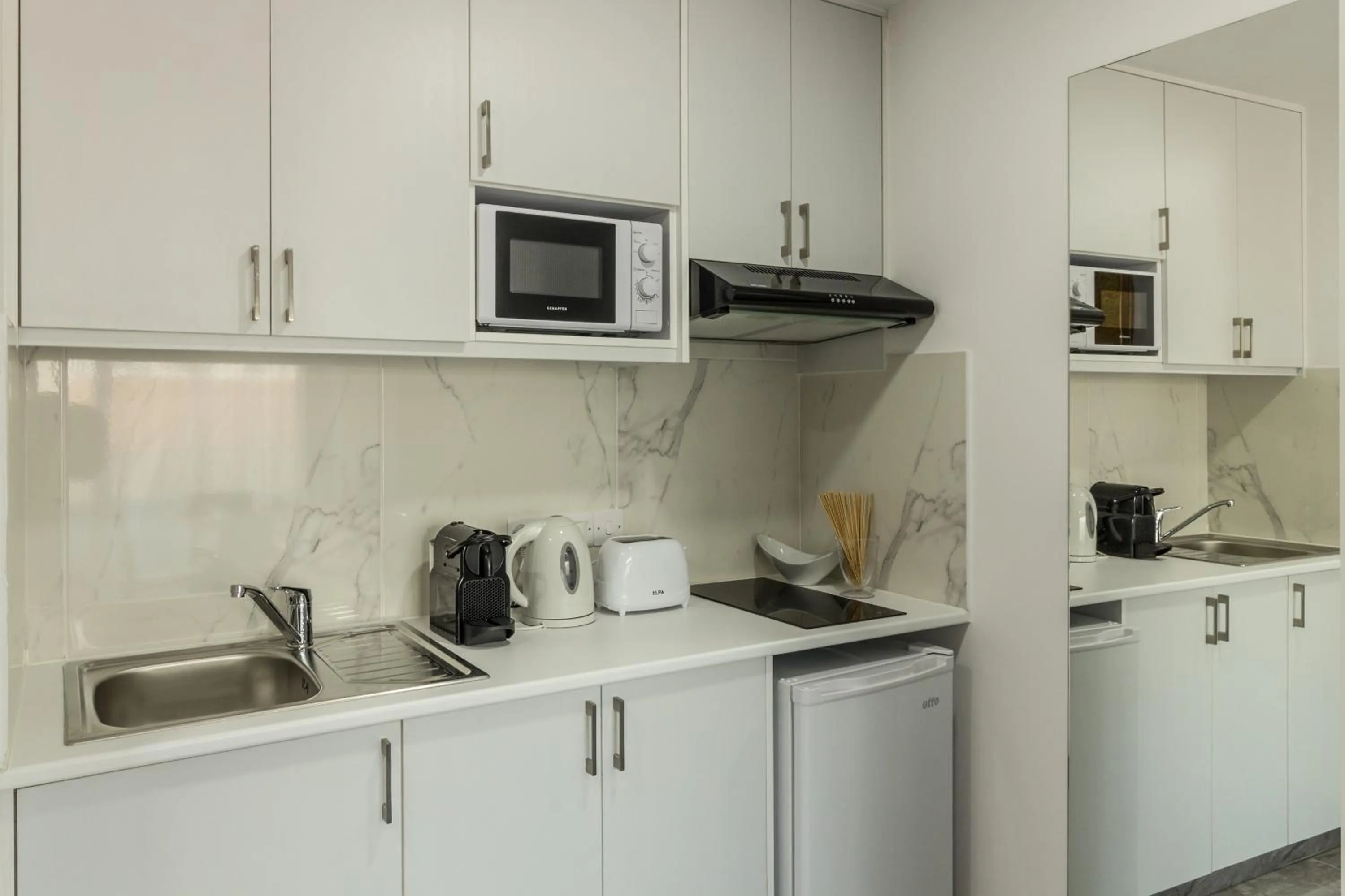 Kitchen or kitchenette in Art & Wine Boutique Hotel