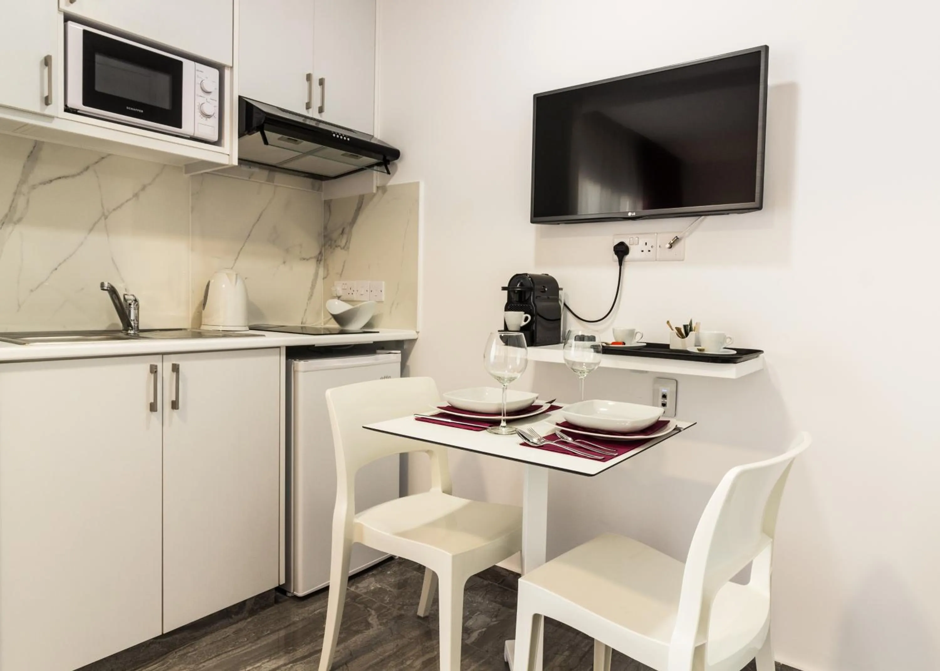 Kitchen or kitchenette in Art & Wine Boutique Hotel