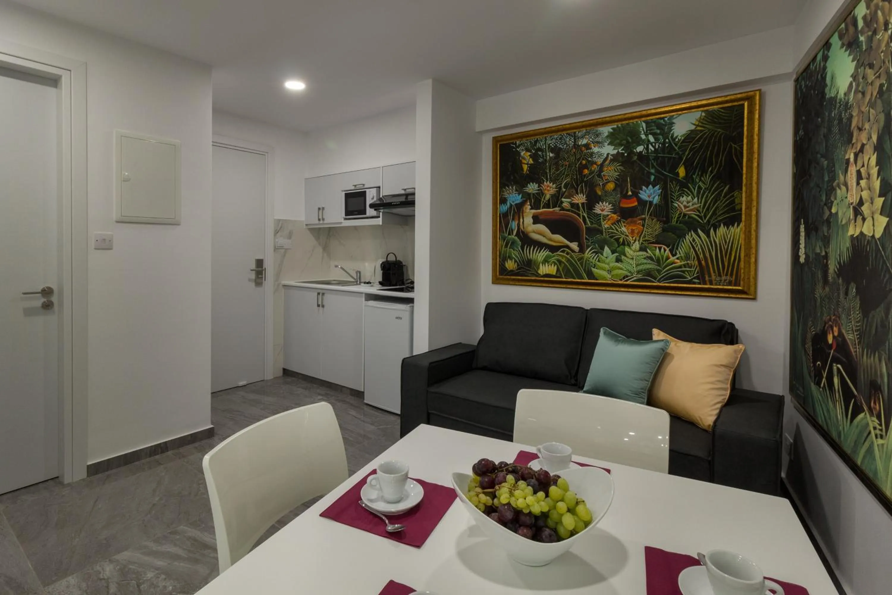 Kitchen or kitchenette in Art & Wine Boutique Hotel