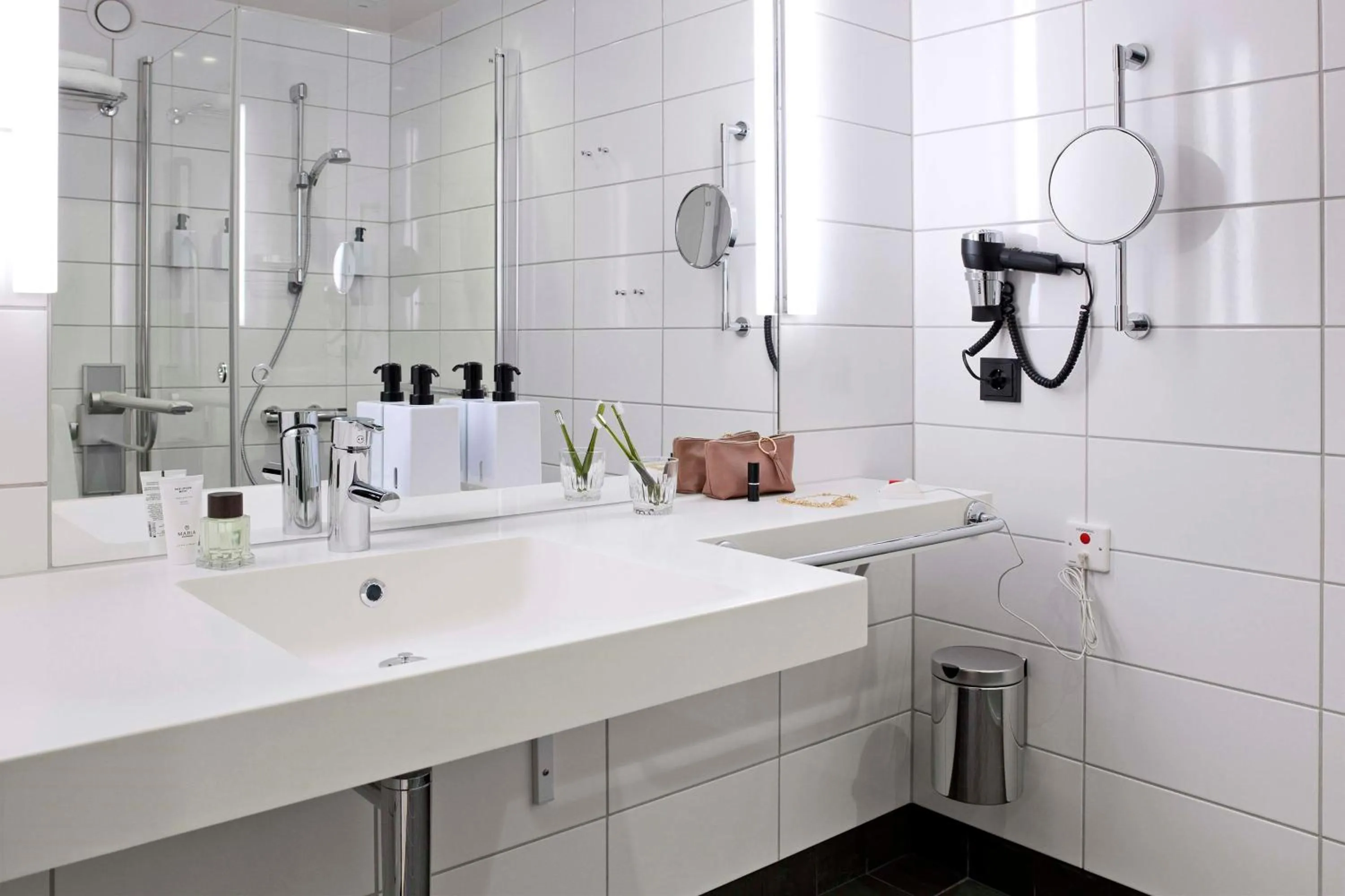 Bedroom in Scandic Continental