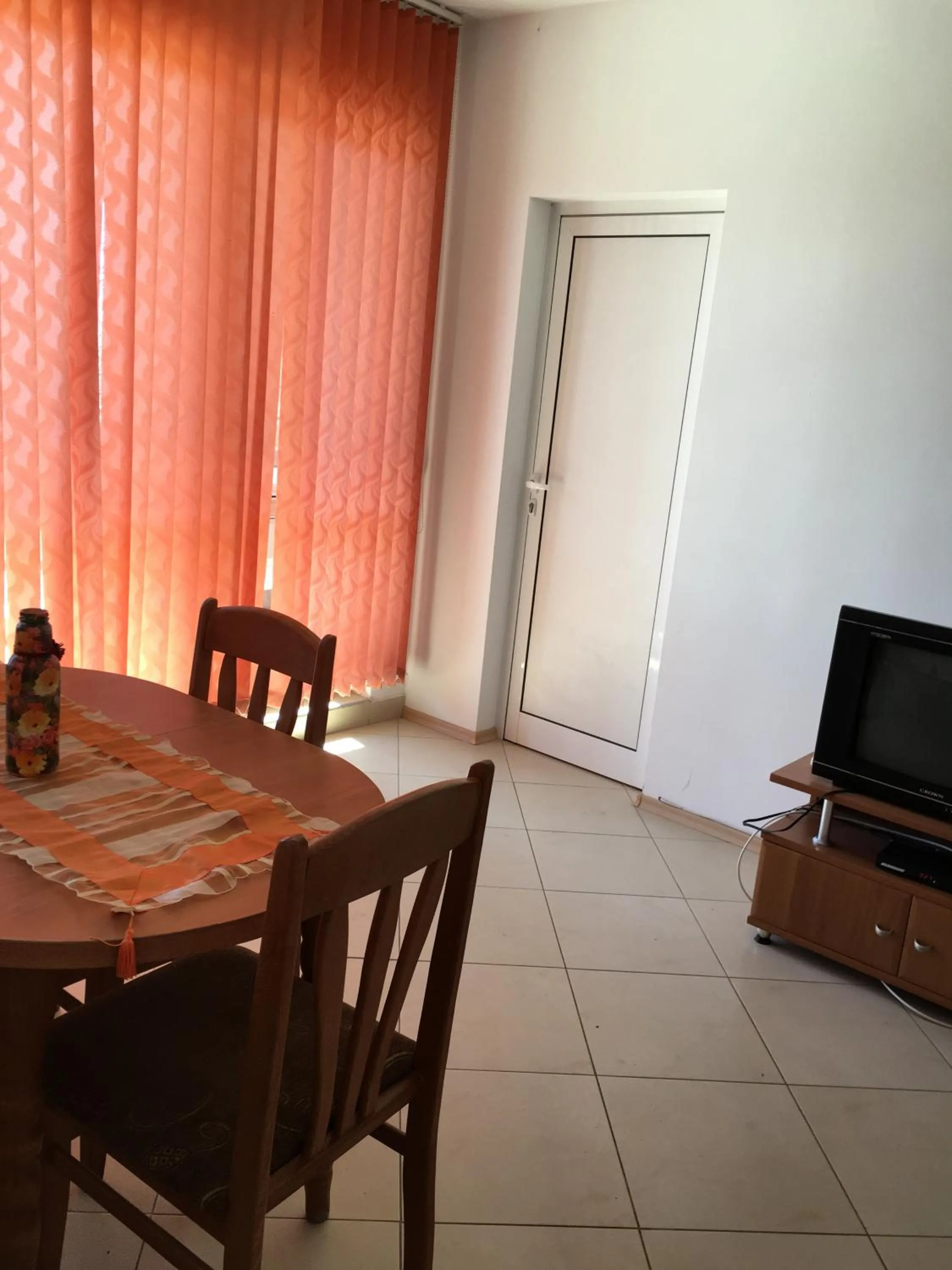 Communal lounge/ TV room in Adonai Apartments