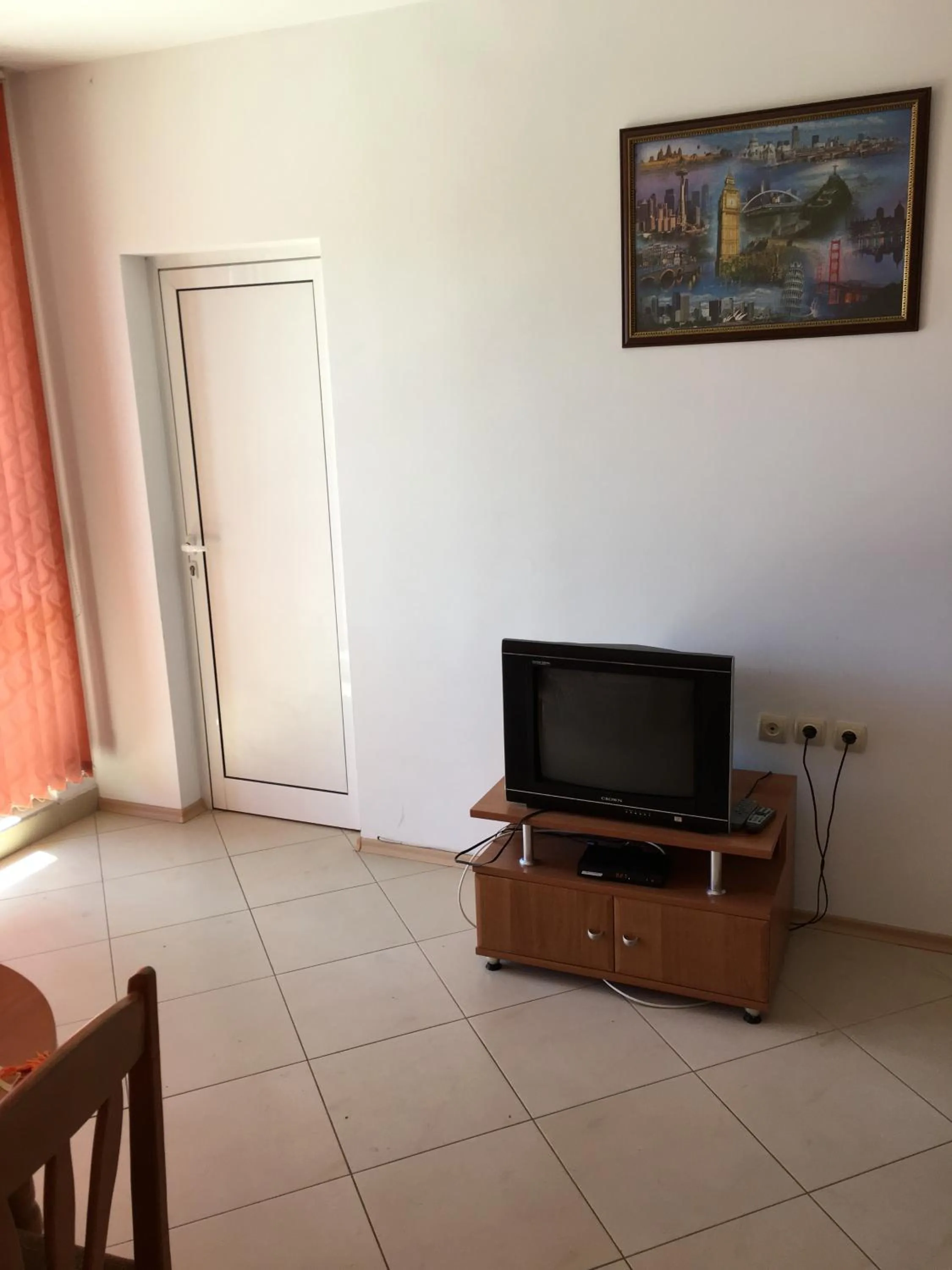 Dining area in Adonai Apartments