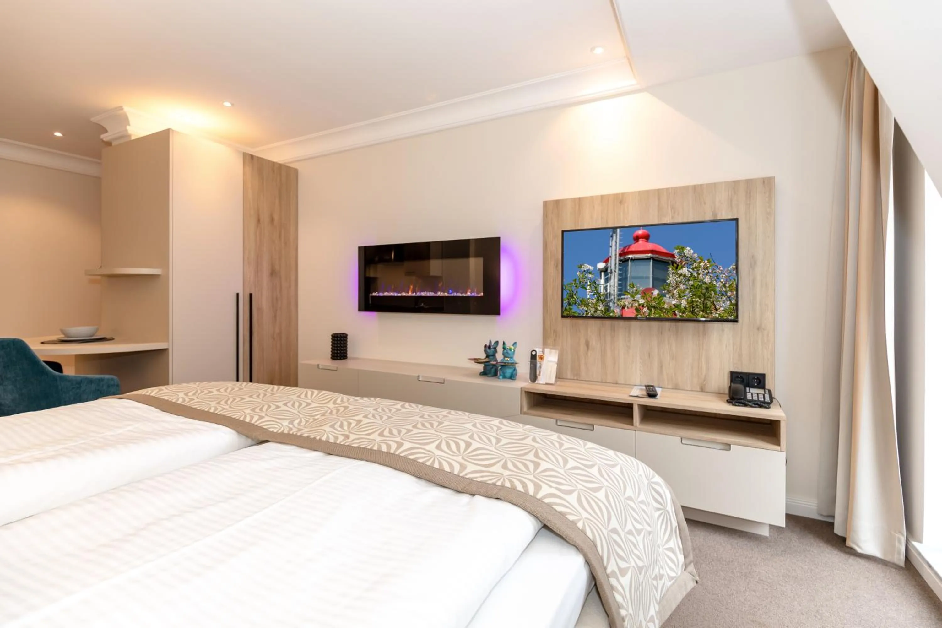 Photo of the whole room, Bed in HOTEL am STRAND