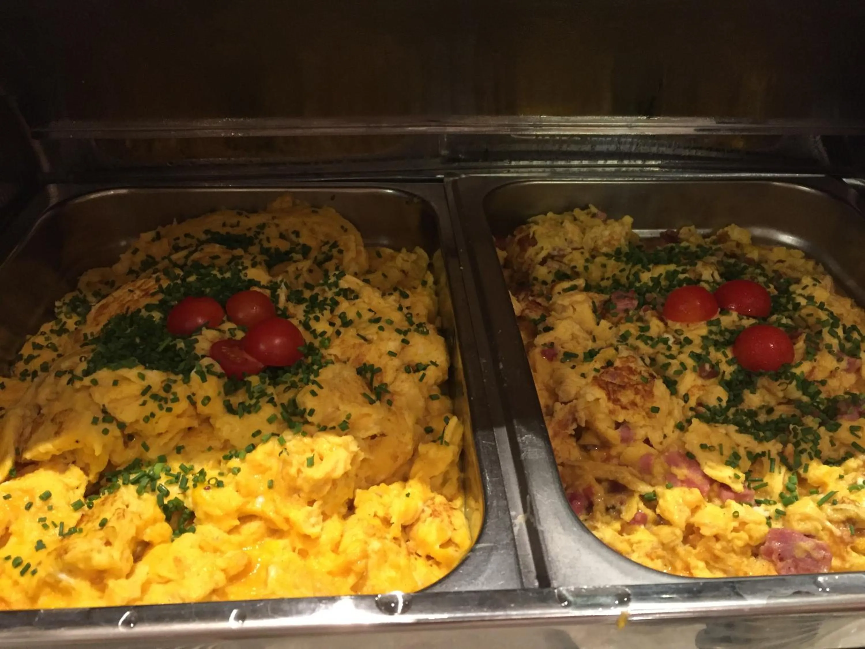 Buffet breakfast in Hotel Styrolerhof