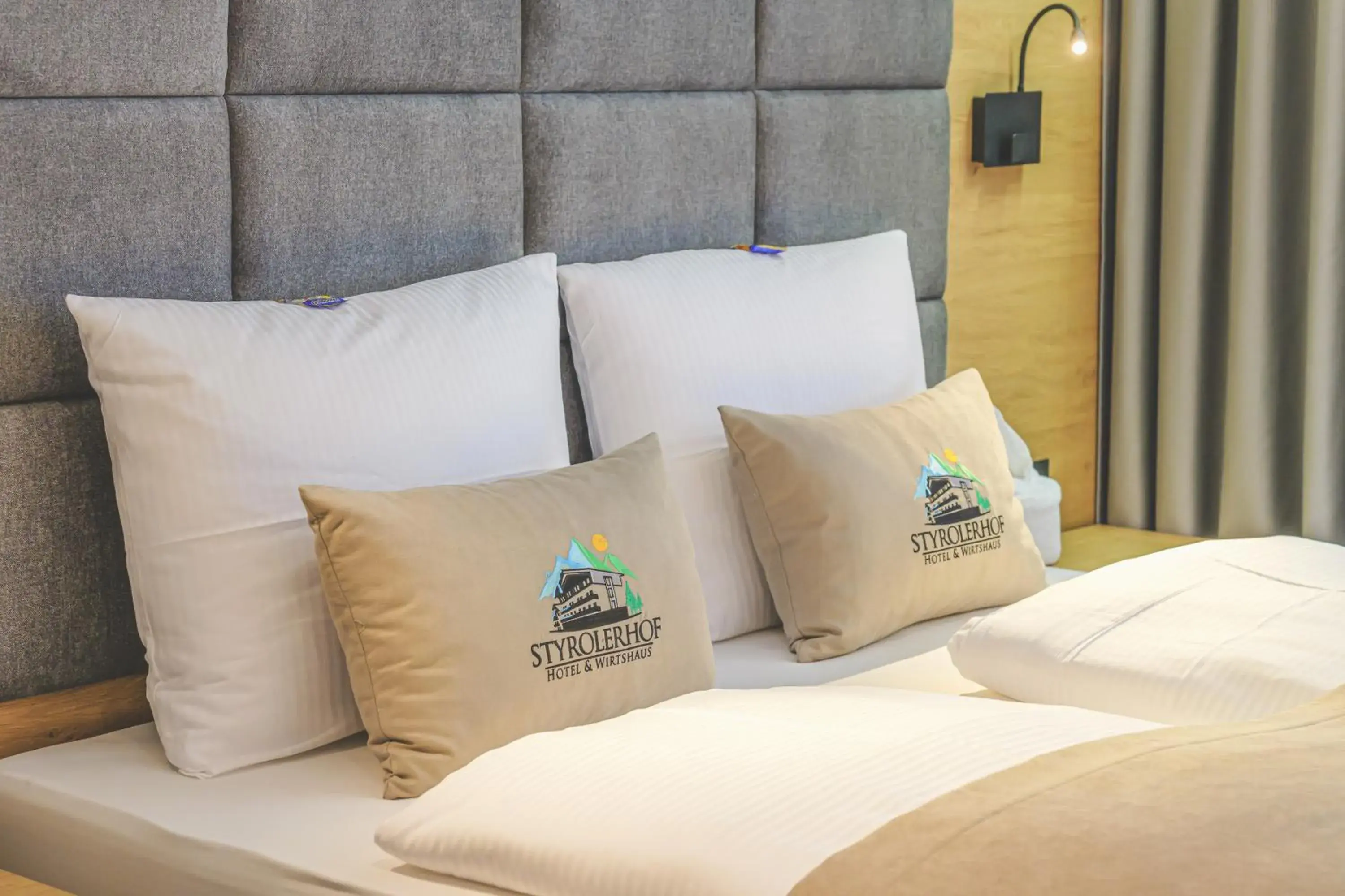 Single Room with Shower - single occupancy in Hotel Styrolerhof Single Room with Shower - single occupancy in Hotel Styrolerhof