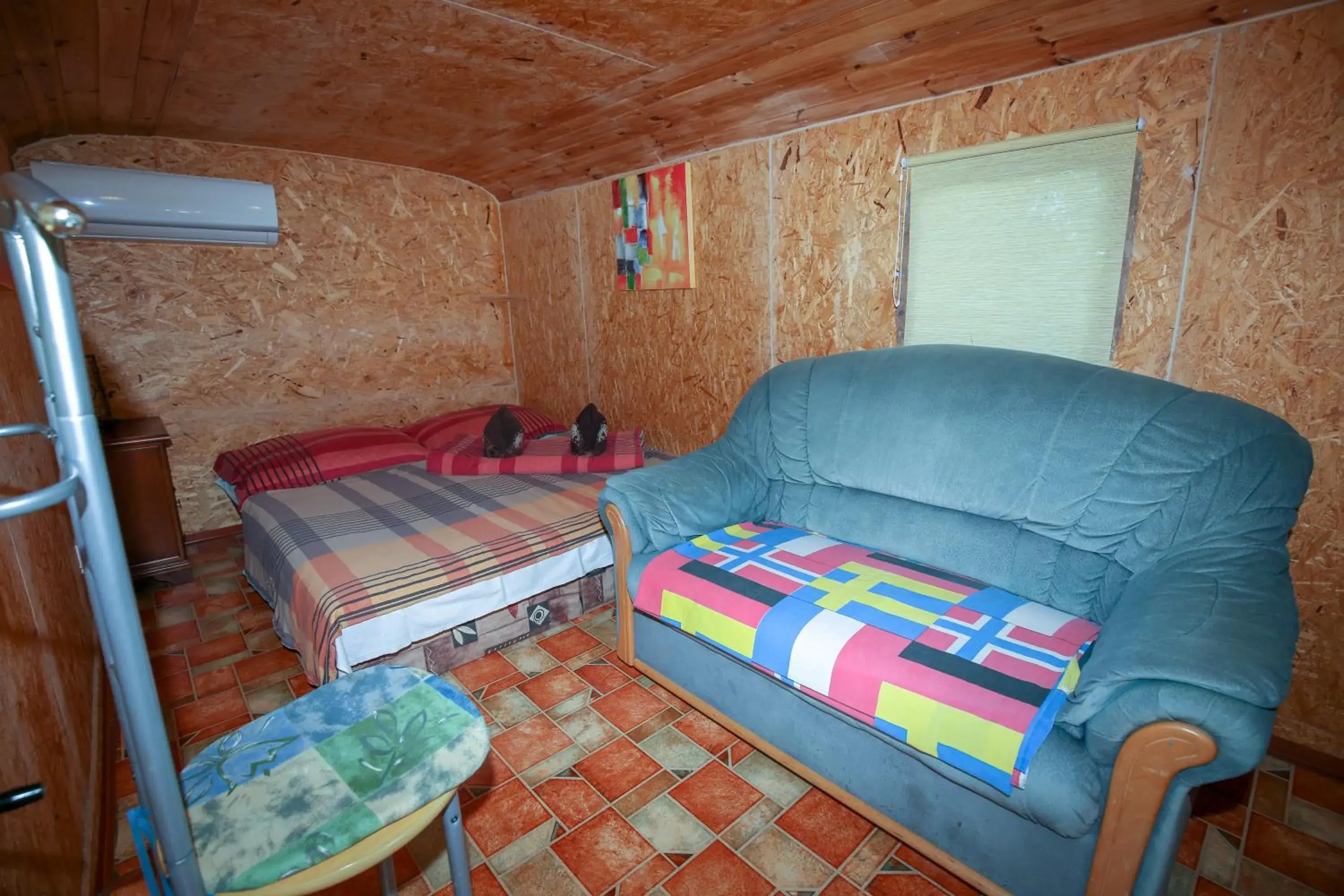 Karavan Sturovo Karavan Sturovo