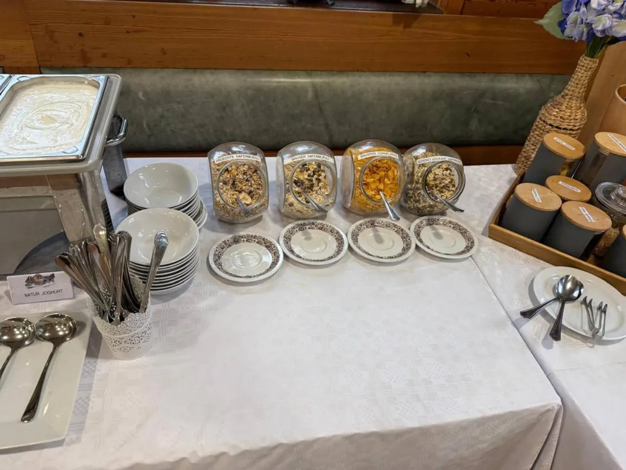 Restaurant/places to eat in Neue Mühle Kleines Landhotel