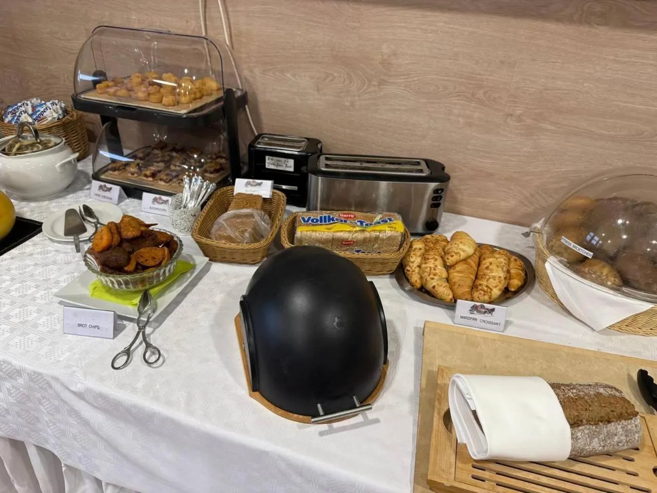 Restaurant/places to eat in Neue Mühle Kleines Landhotel