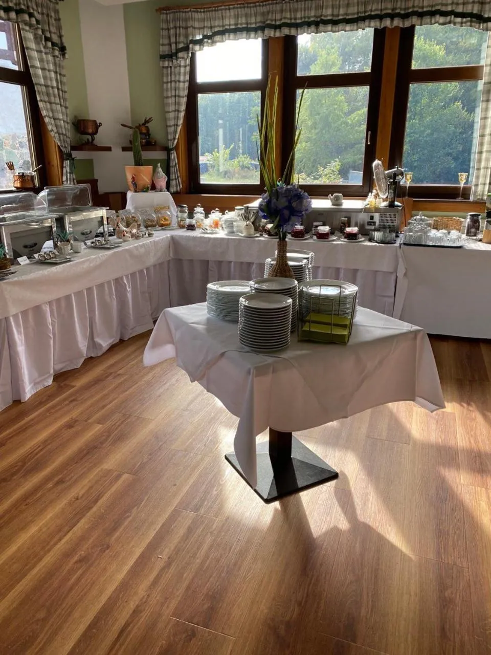 Breakfast in Neue Mühle Kleines Landhotel