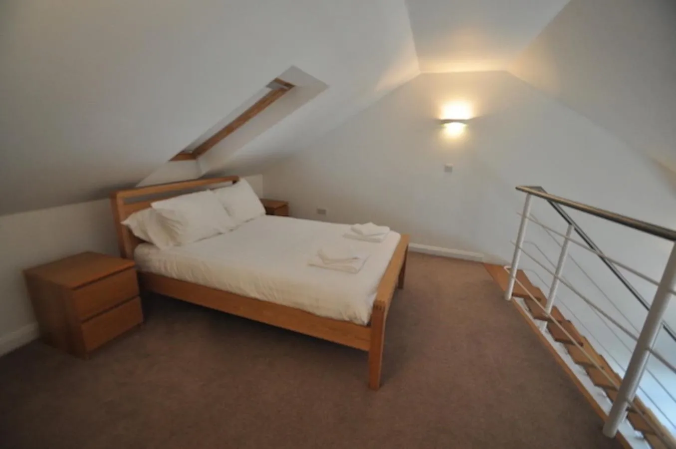 Bed in Princes Dock Chambers 10