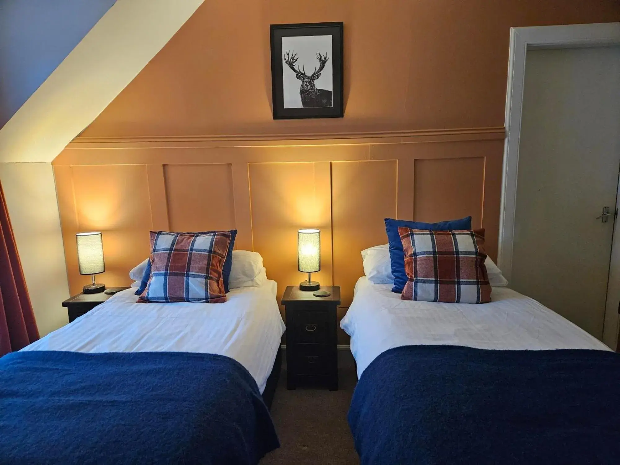 Bedroom, Bed in The White Stag Inn Bedroom, Bed in The White Stag Inn