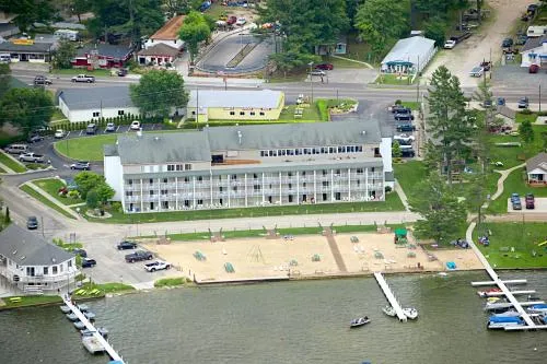 Dunes Waterfront Resort
