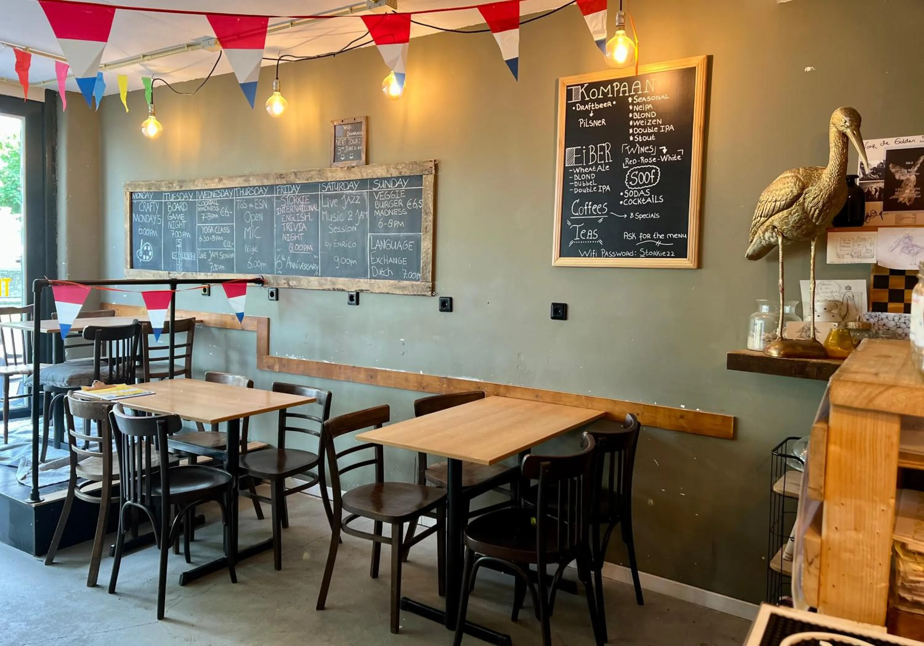 Restaurant/places to eat in Hostel The Golden Stork