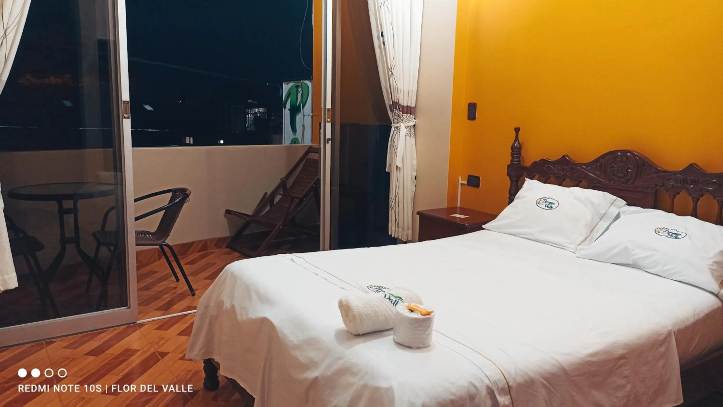 Photo of the whole room, Bed in Flor del Valle Posada