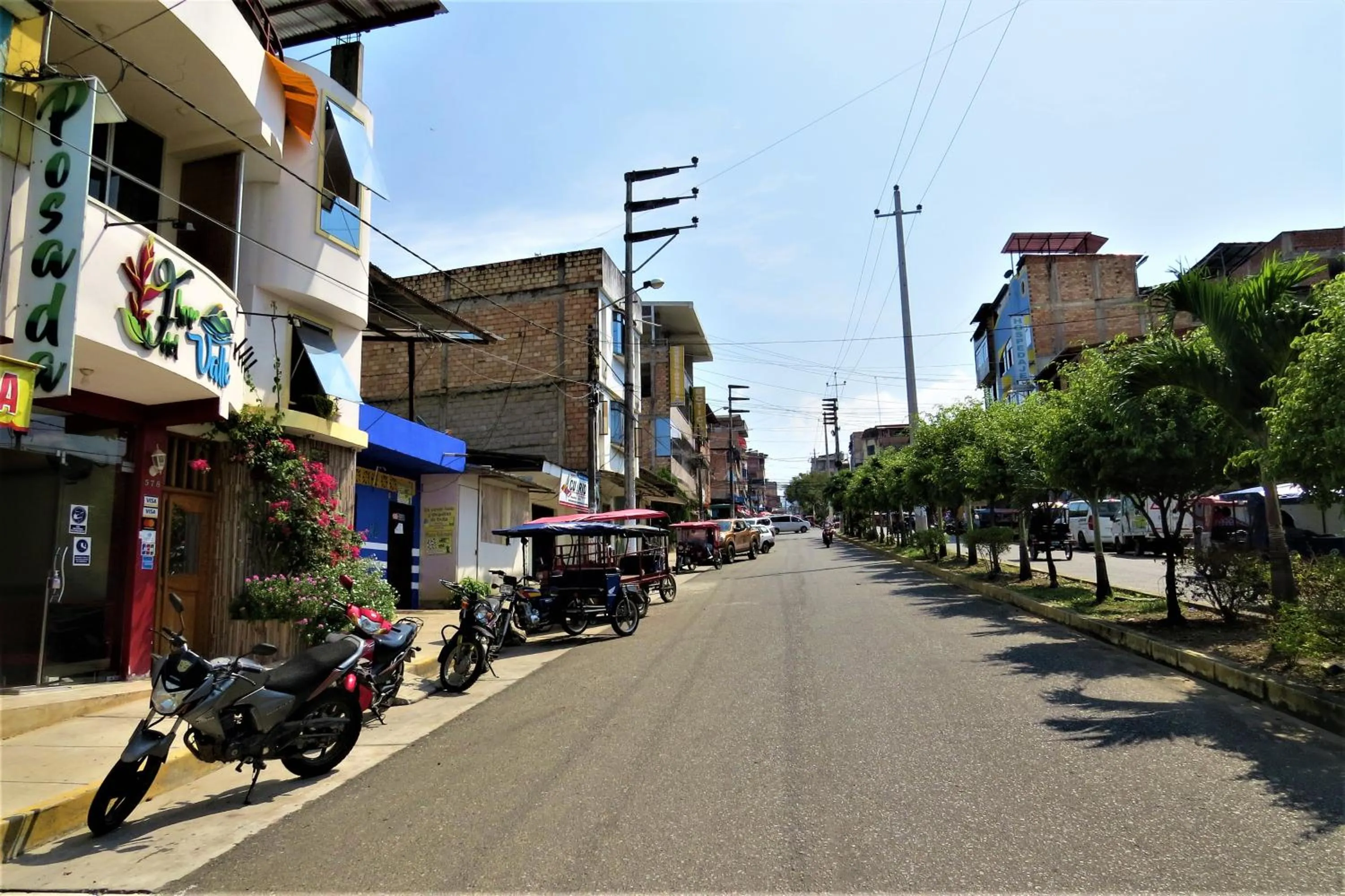Street view in Flor del Valle Posada