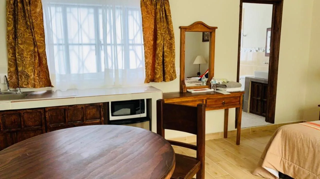 kitchen, Bed in Hotel Doña Chela En Calvillo