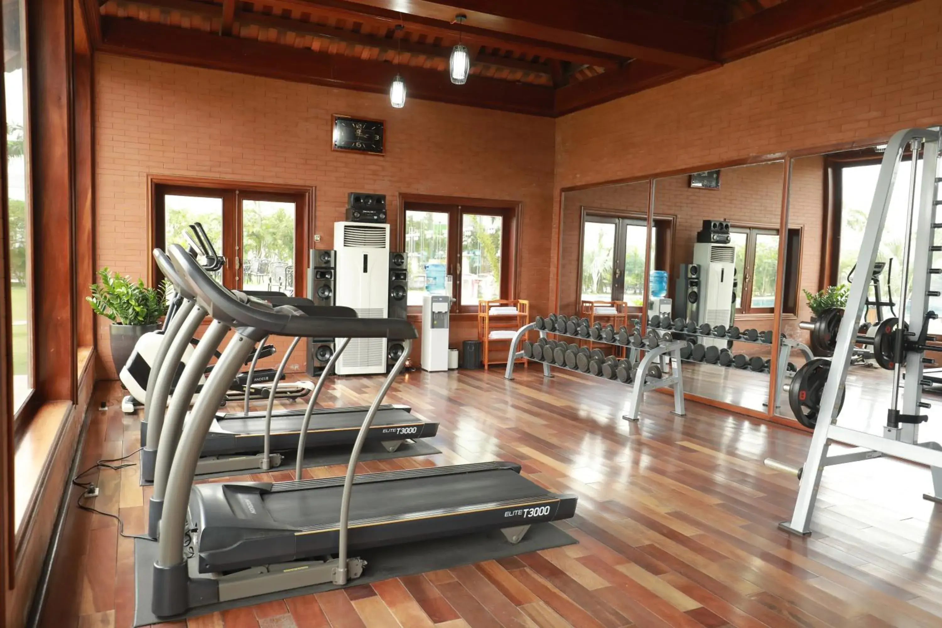 Fitness centre/facilities in Central Hotel Thanh Hoa Fitness centre/facilities in Central Hotel Thanh Hoa