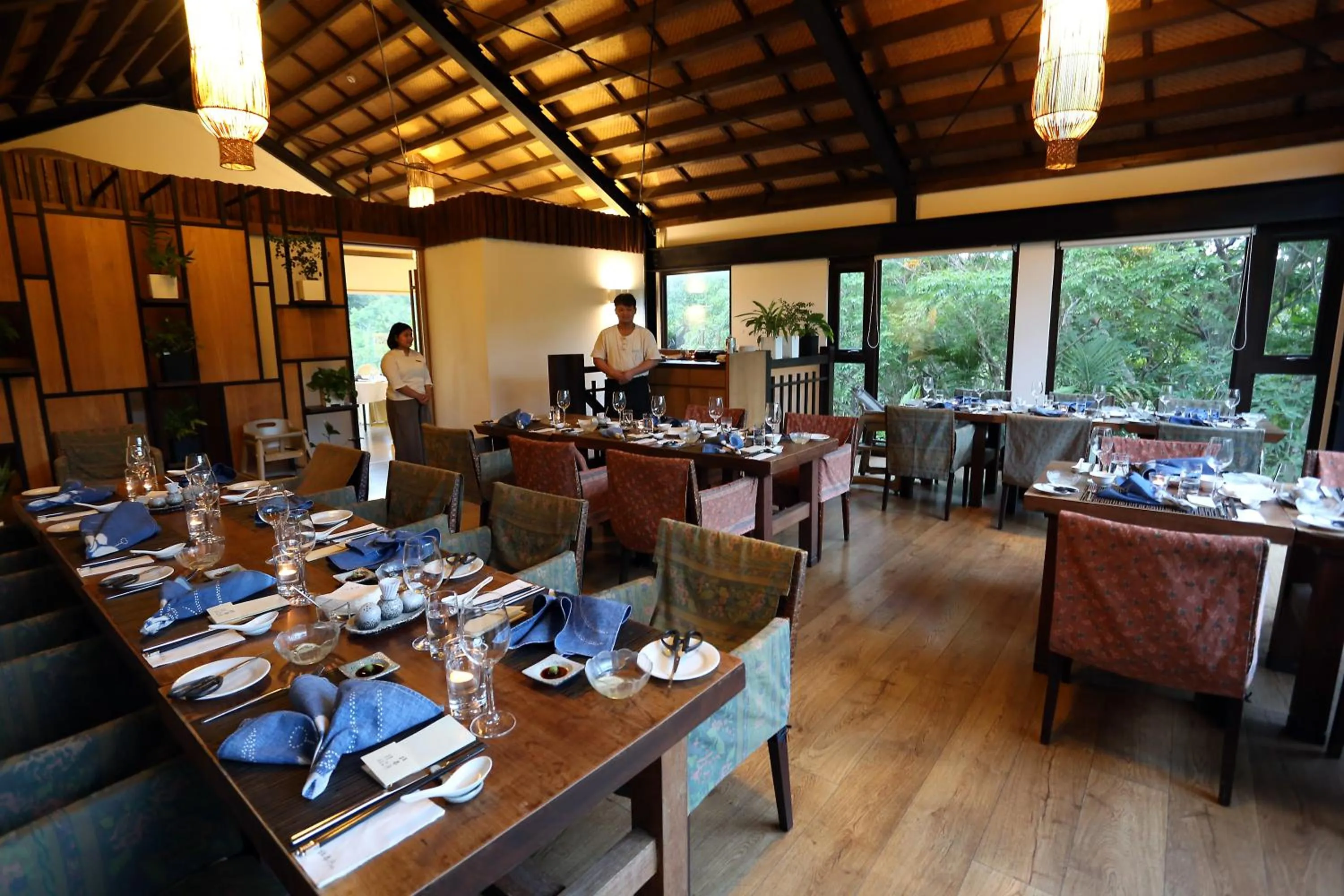 Restaurant/places to eat in Mudanwan Villa