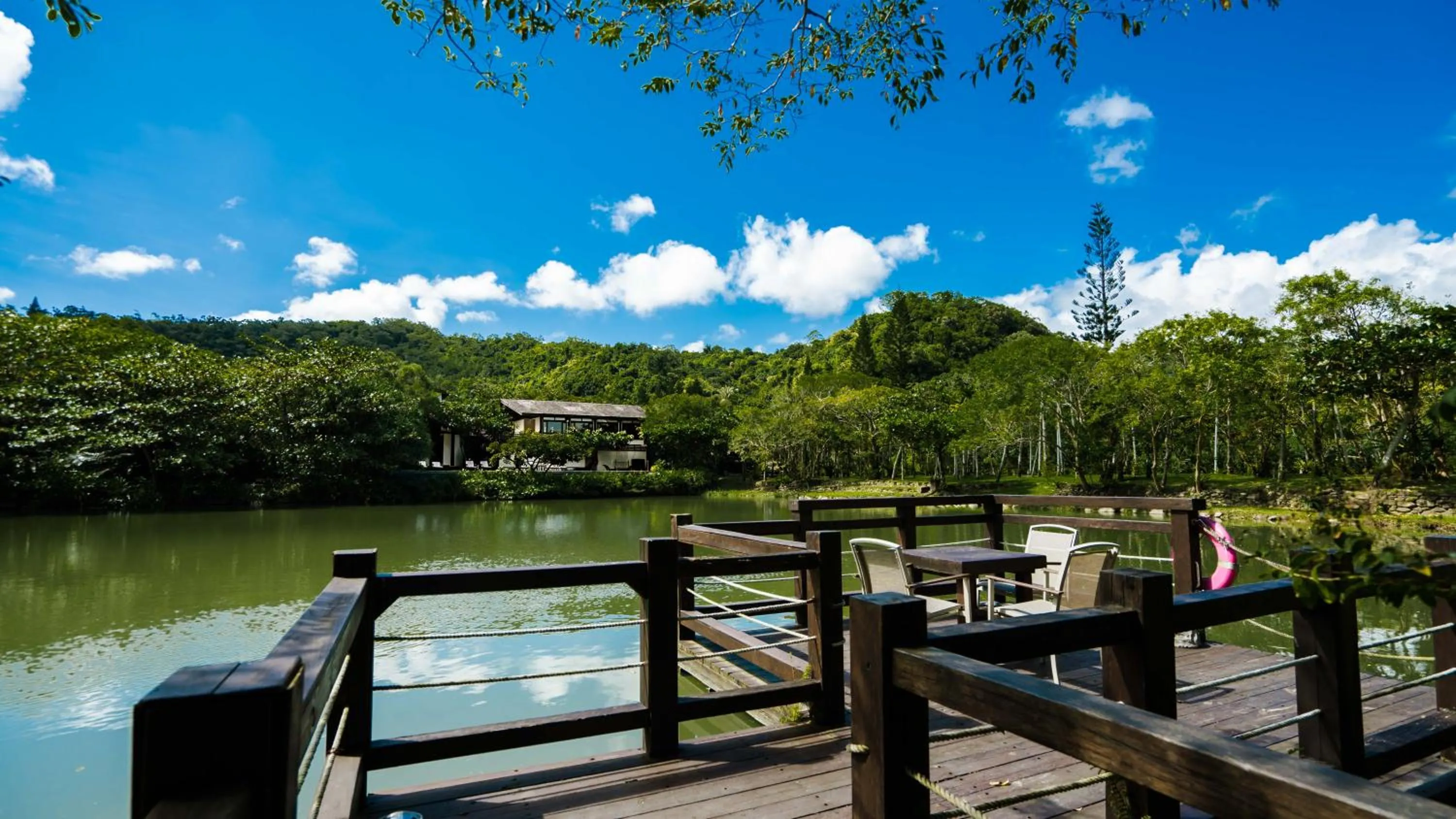 Lake view in Mudanwan Villa