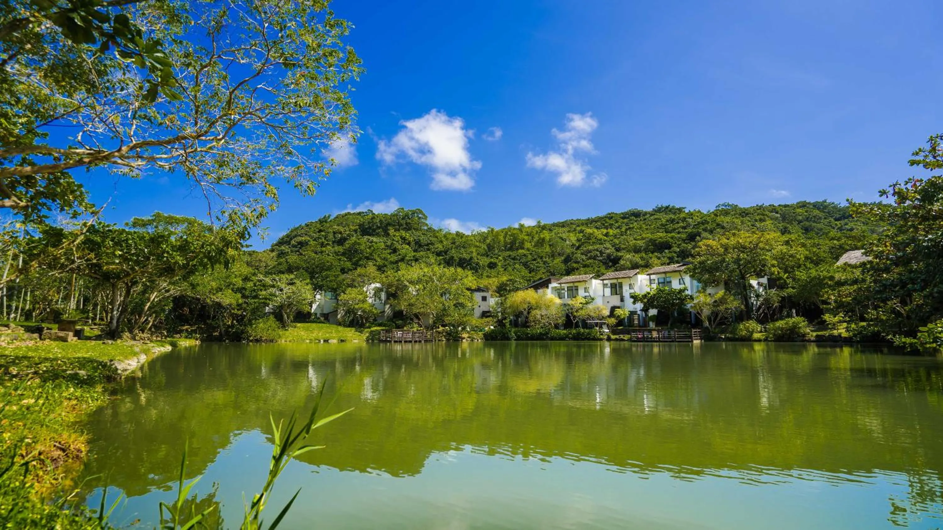 Lake view in Mudanwan Villa