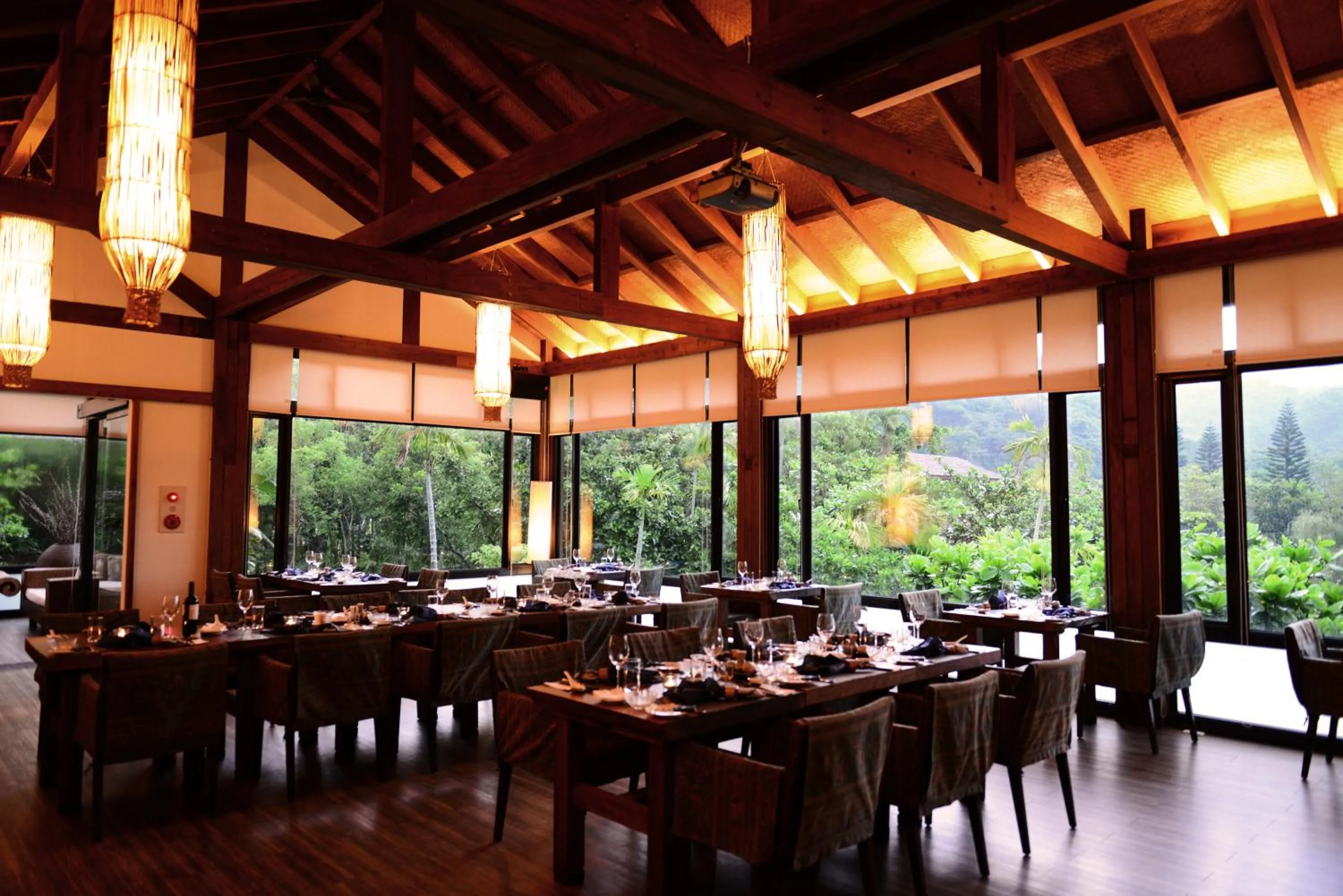Restaurant/places to eat in Mudanwan Villa