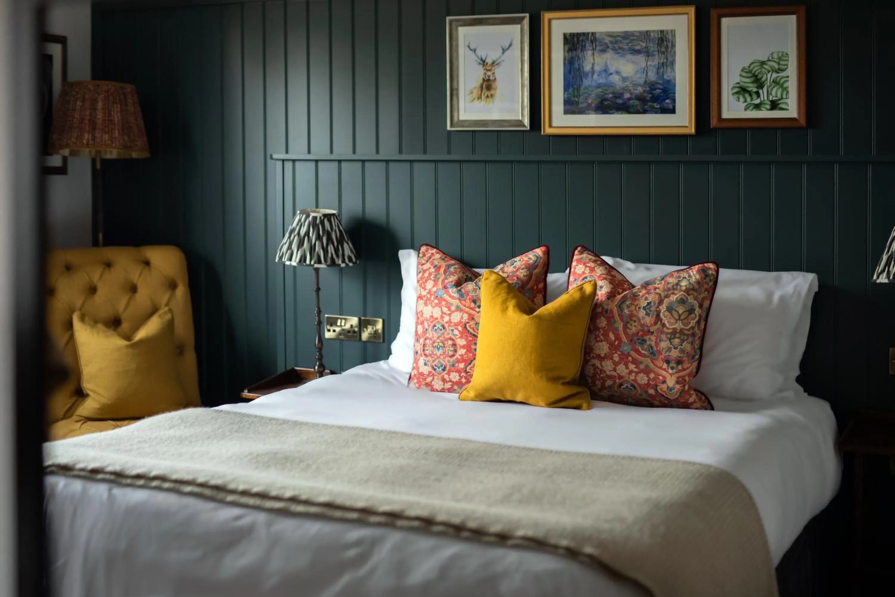 Bedroom, Bed in The Bridge Hotel