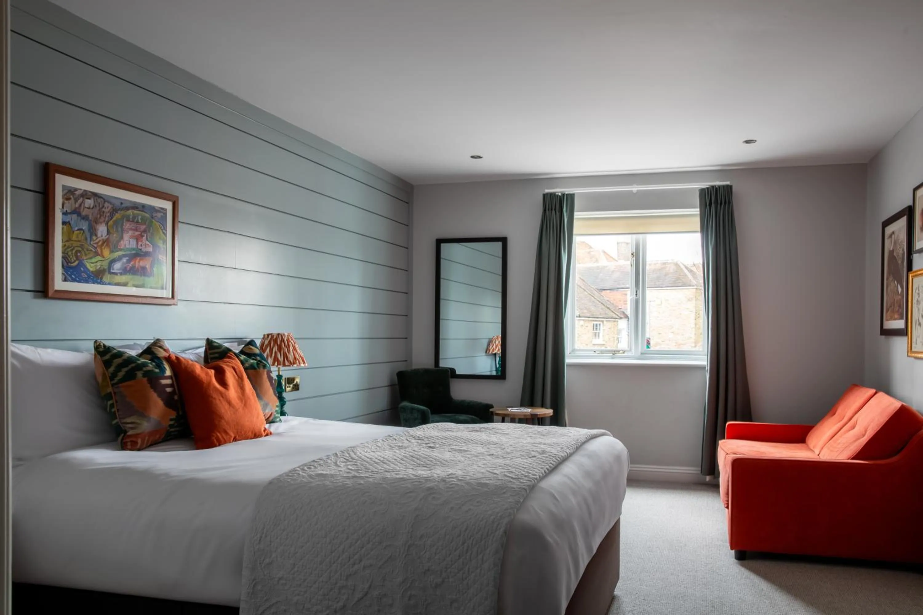 Bedroom, Bed in The Bridge Hotel