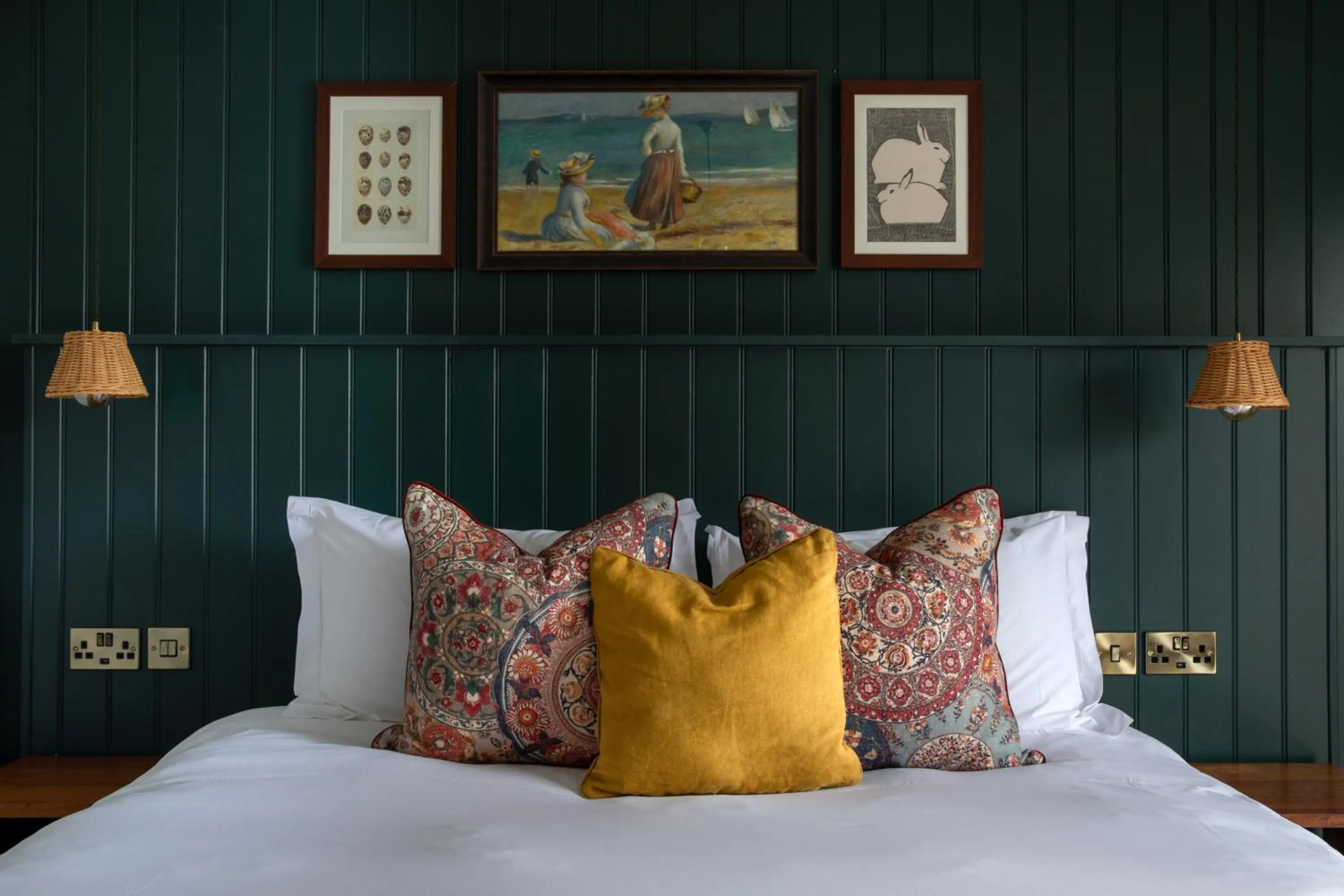 Bed in The Bridge Hotel