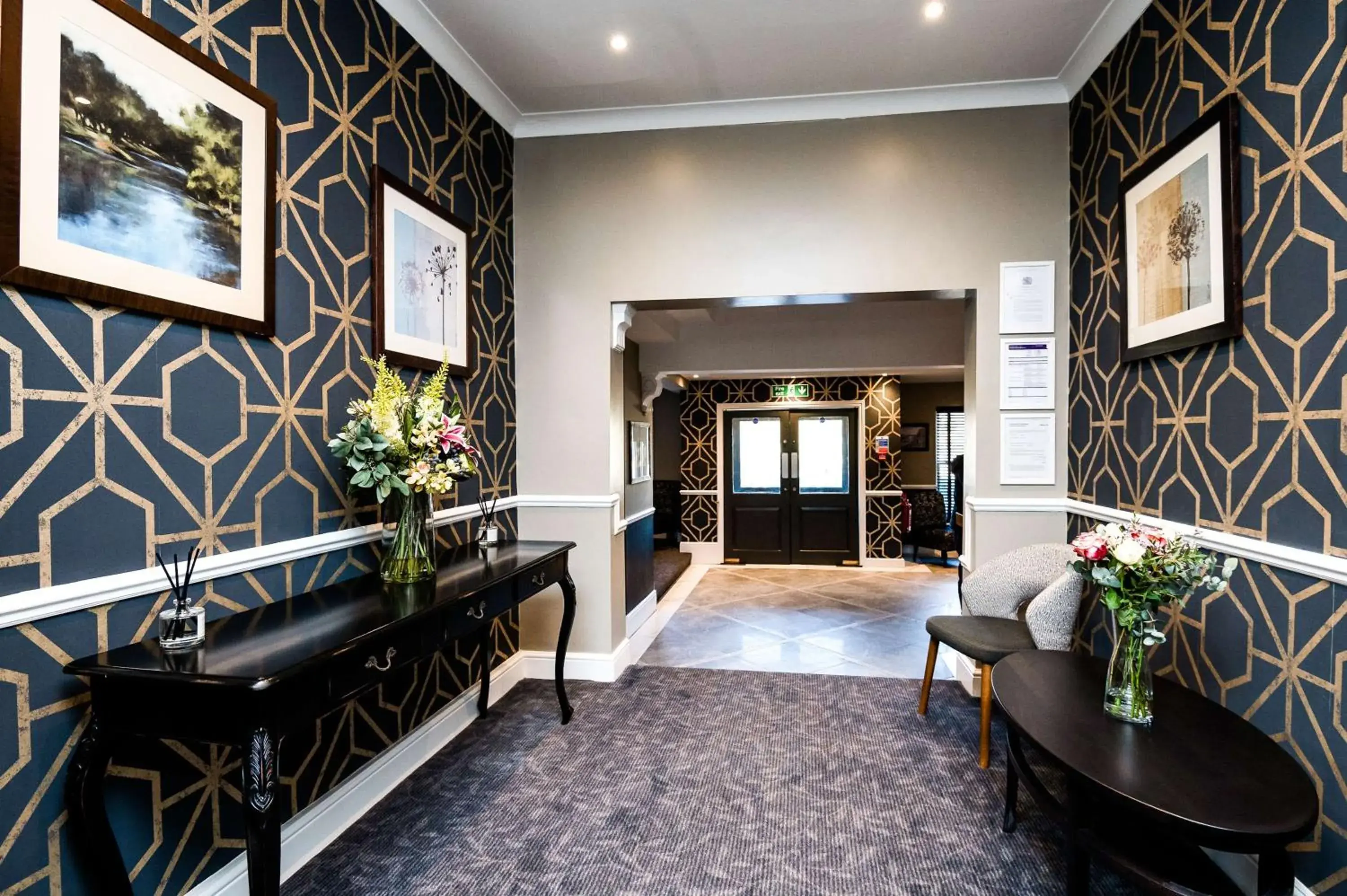 Lobby or reception, Bed in Thames Riviera Hotel, Sure Hotel Collection by Best Western Lobby or reception, Bed in Thames Riviera Hotel, Sure Hotel Collection by Best Western