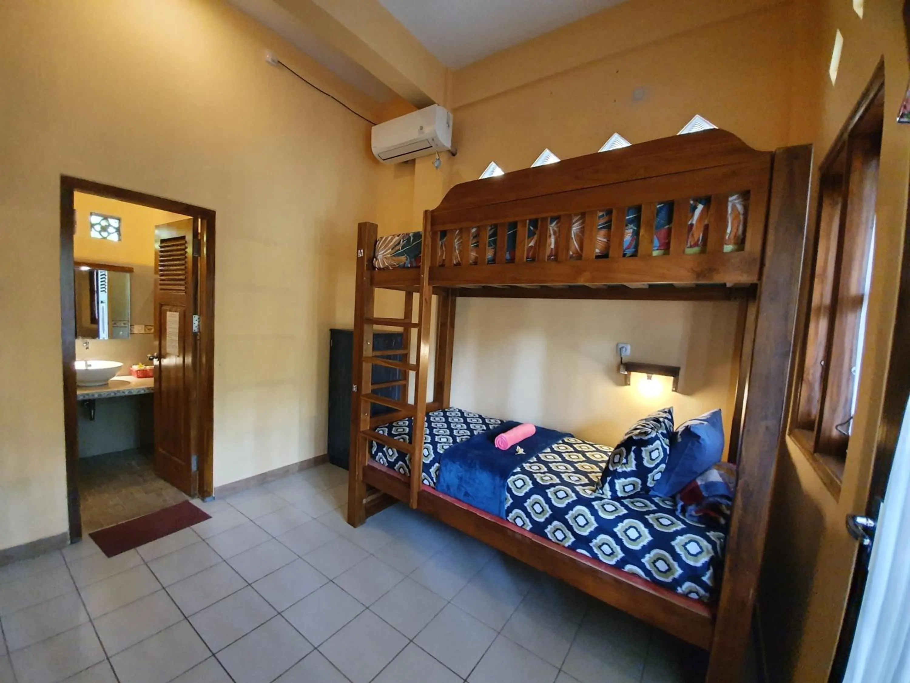 Bed in Botchan Hostel