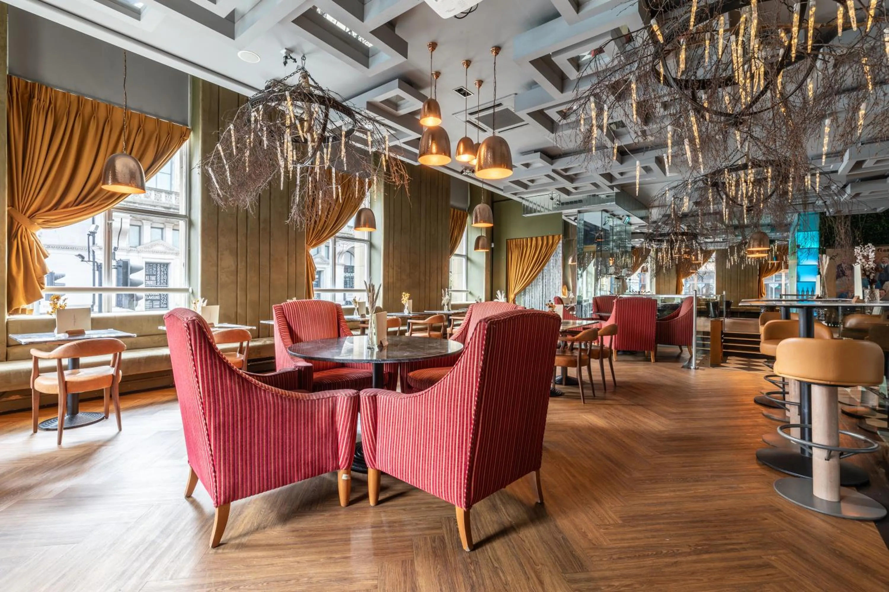 Lounge or bar in The Sir Thomas Hotel