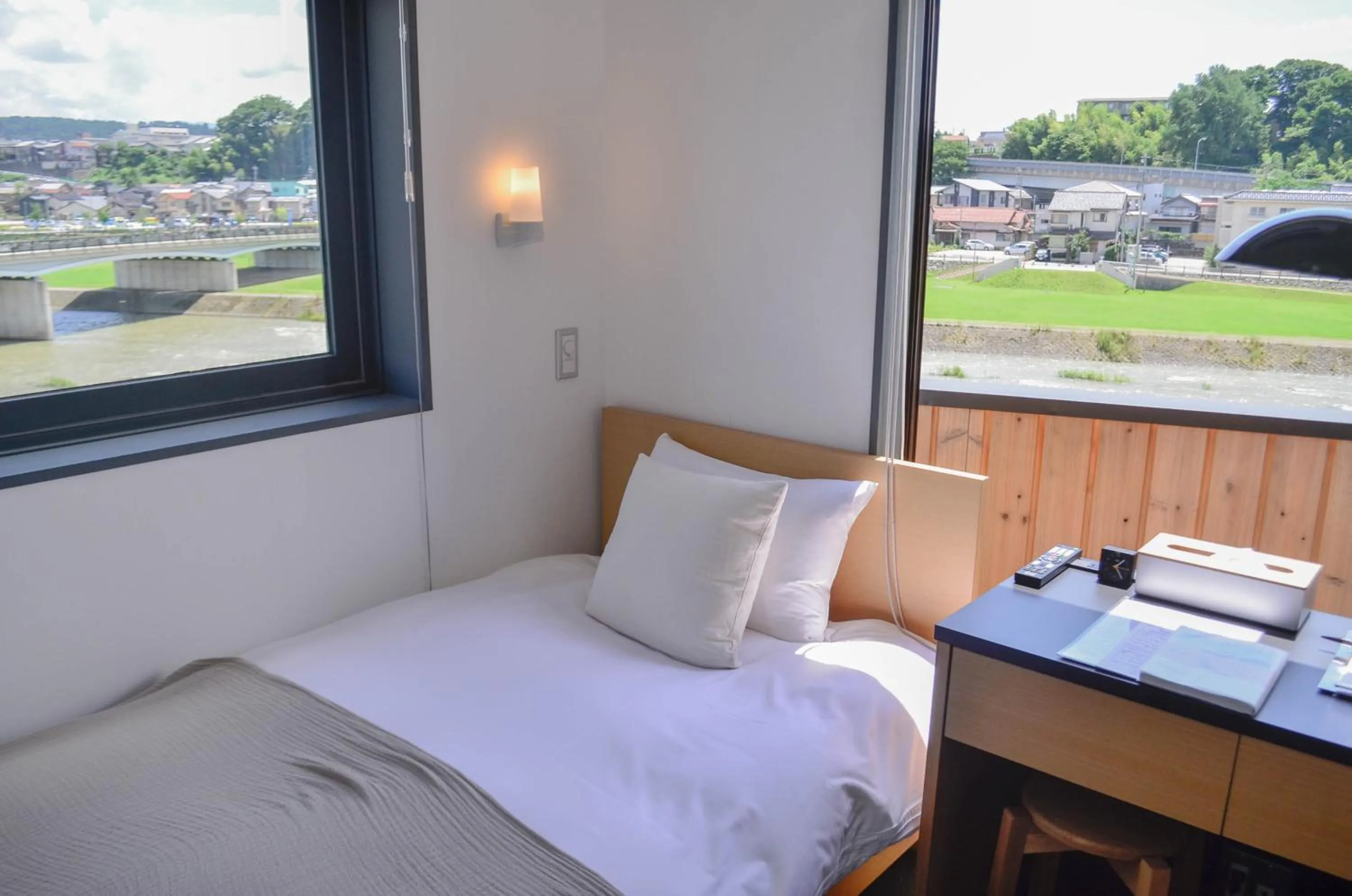 Day, Bed in sararaso