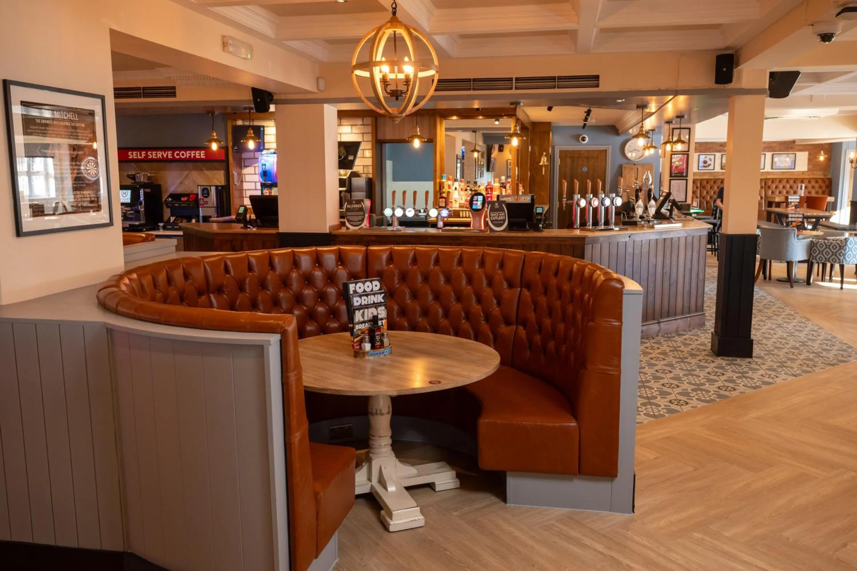 Restaurant/places to eat in Weathervane Hotel by Greene King Inns