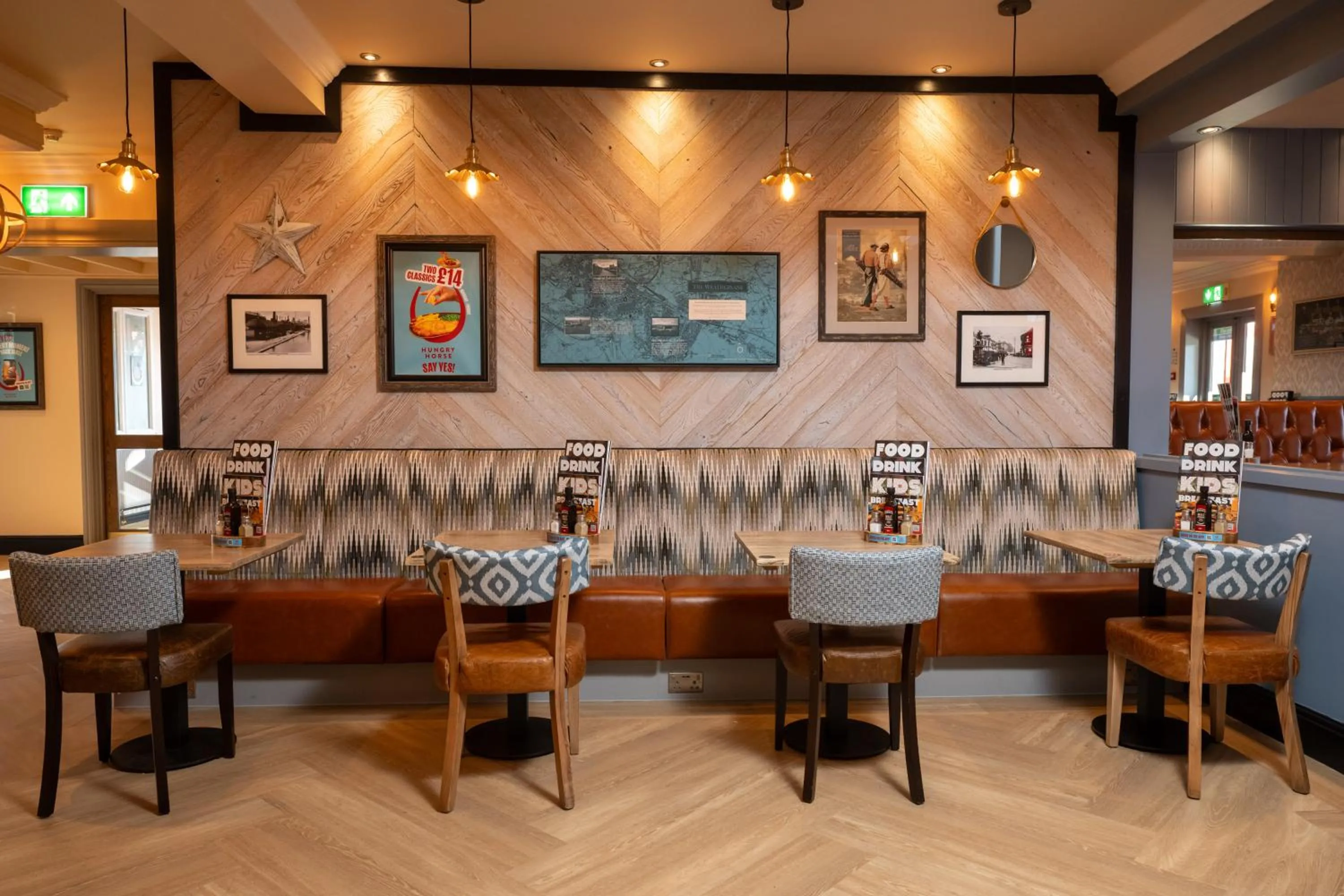 Restaurant/places to eat in Weathervane Hotel by Greene King Inns