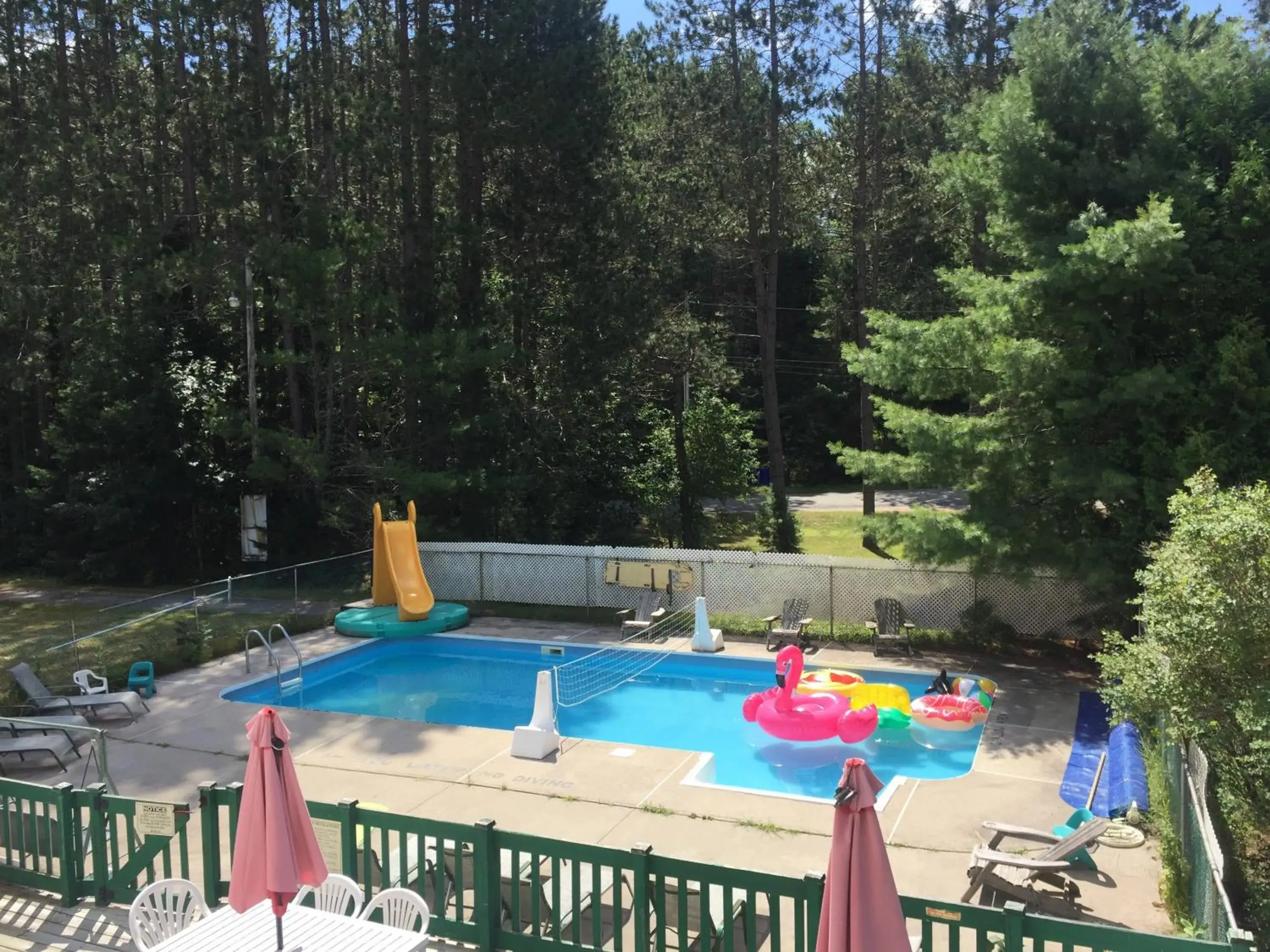 Day, Swimming Pool in High Falls Bay Cottages, Camping & Waterpark