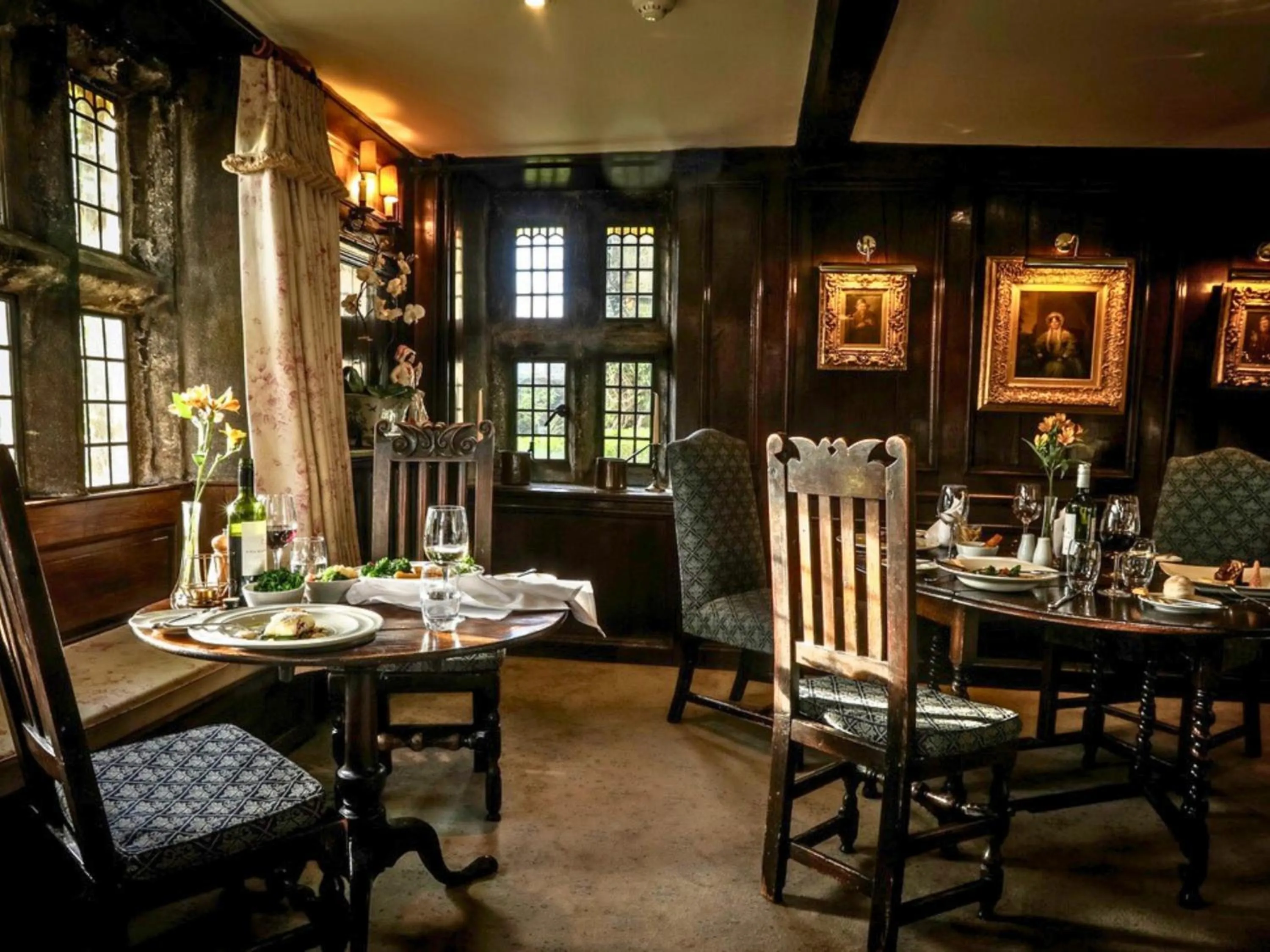 Restaurant/places to eat in Holdsworth House Hotel