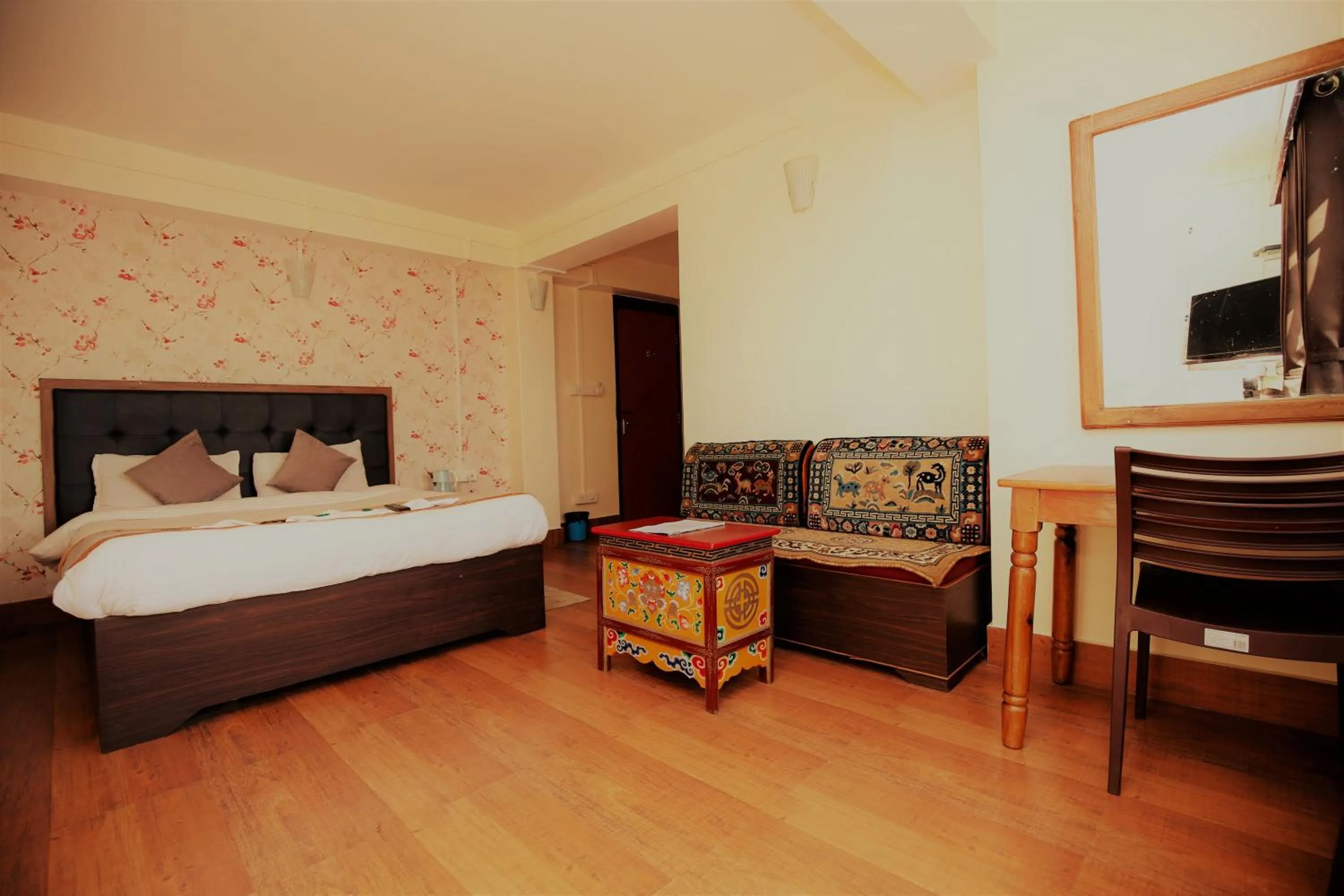 Bedroom, Bed in The Griffon's Nest